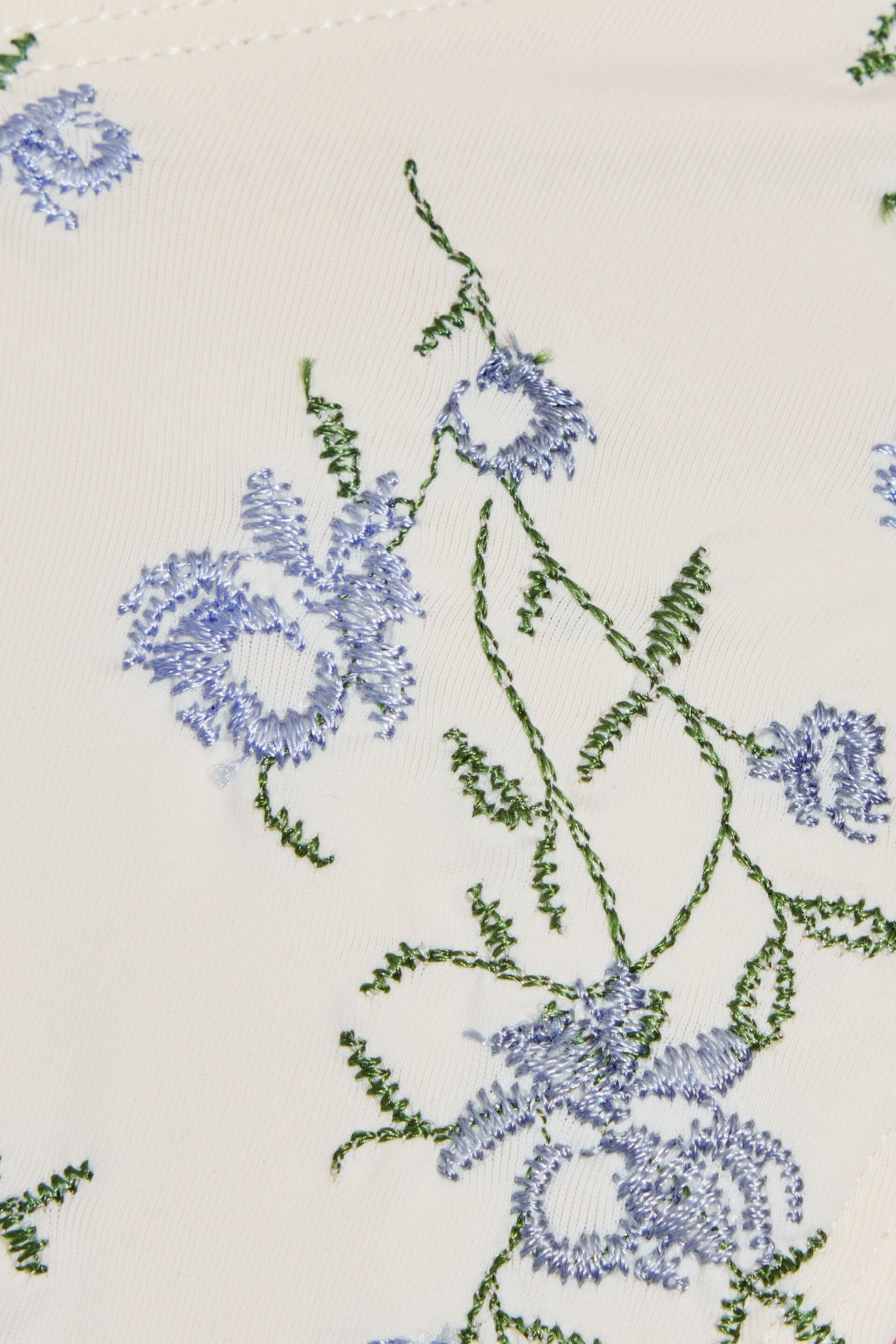 100086540_7XB_alt5_1920x2880-4