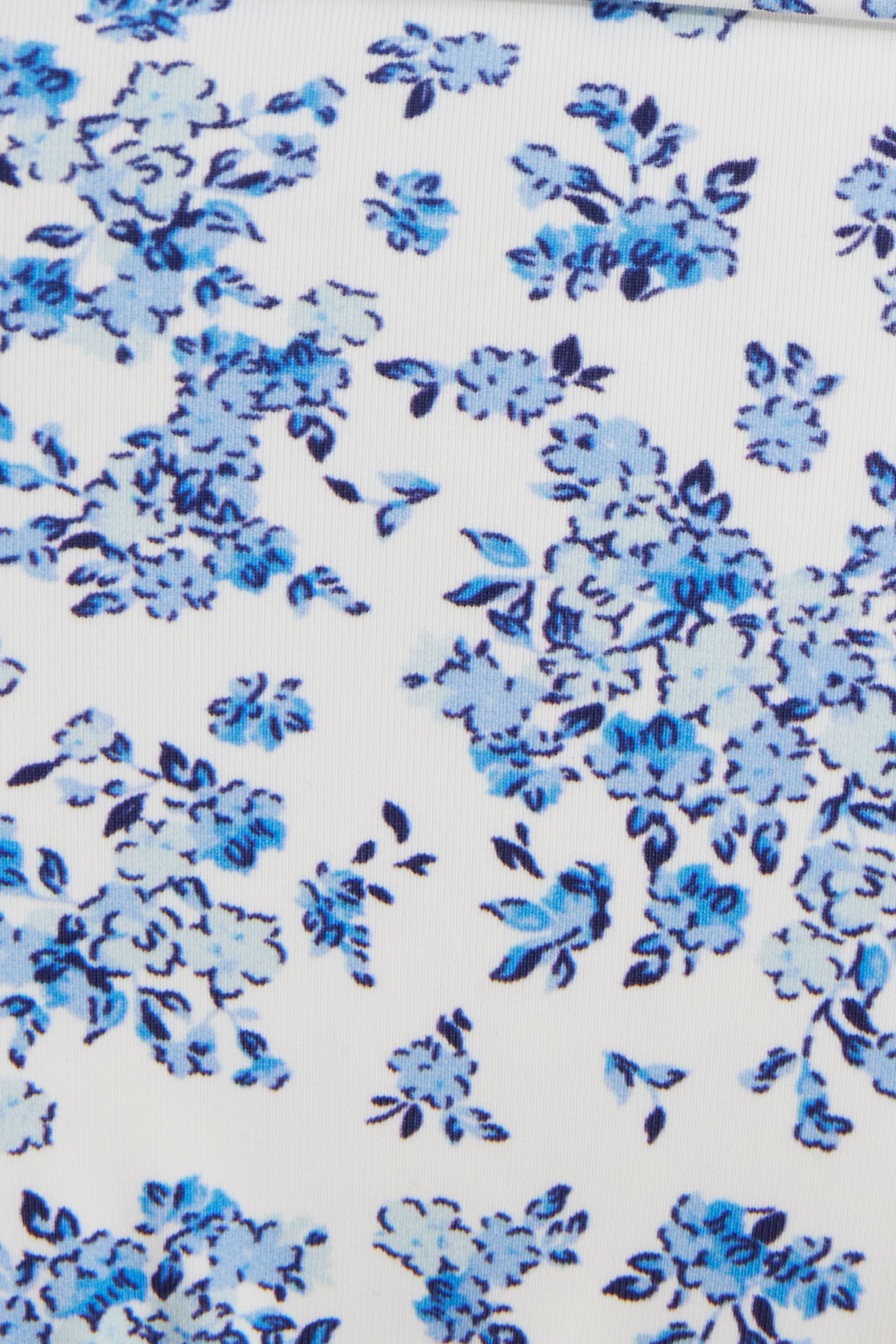 100088832_7CM_alt3_1920x2880