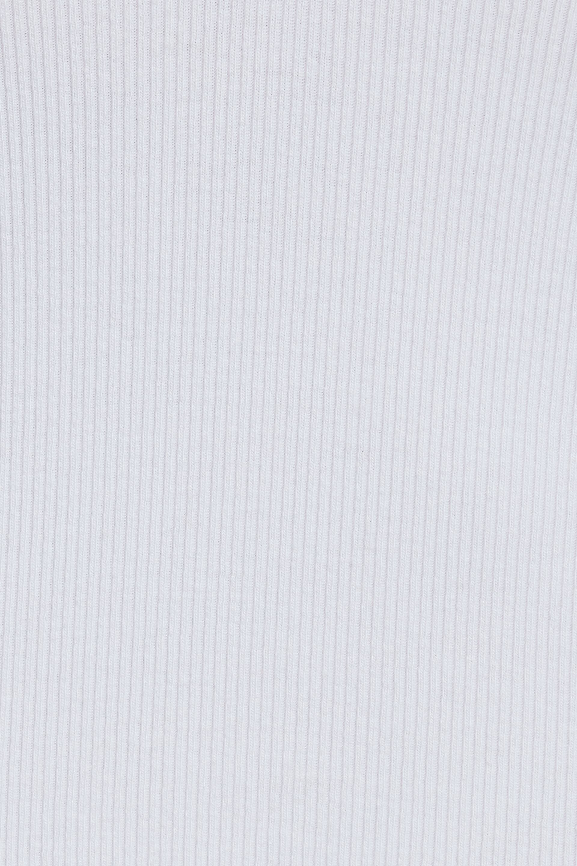 100090199_04N_alt3_1920x2880-6