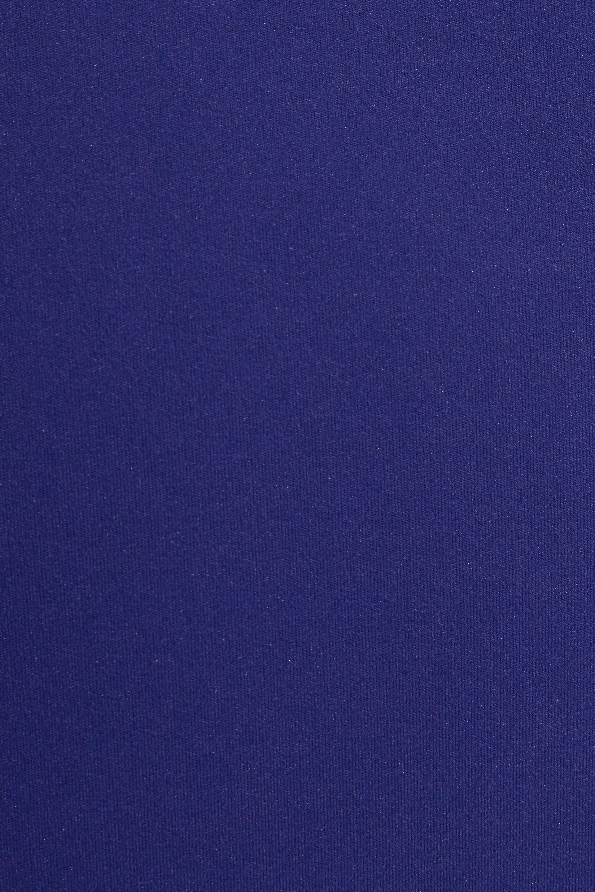 100090427_87Y_alt3_1920x2880