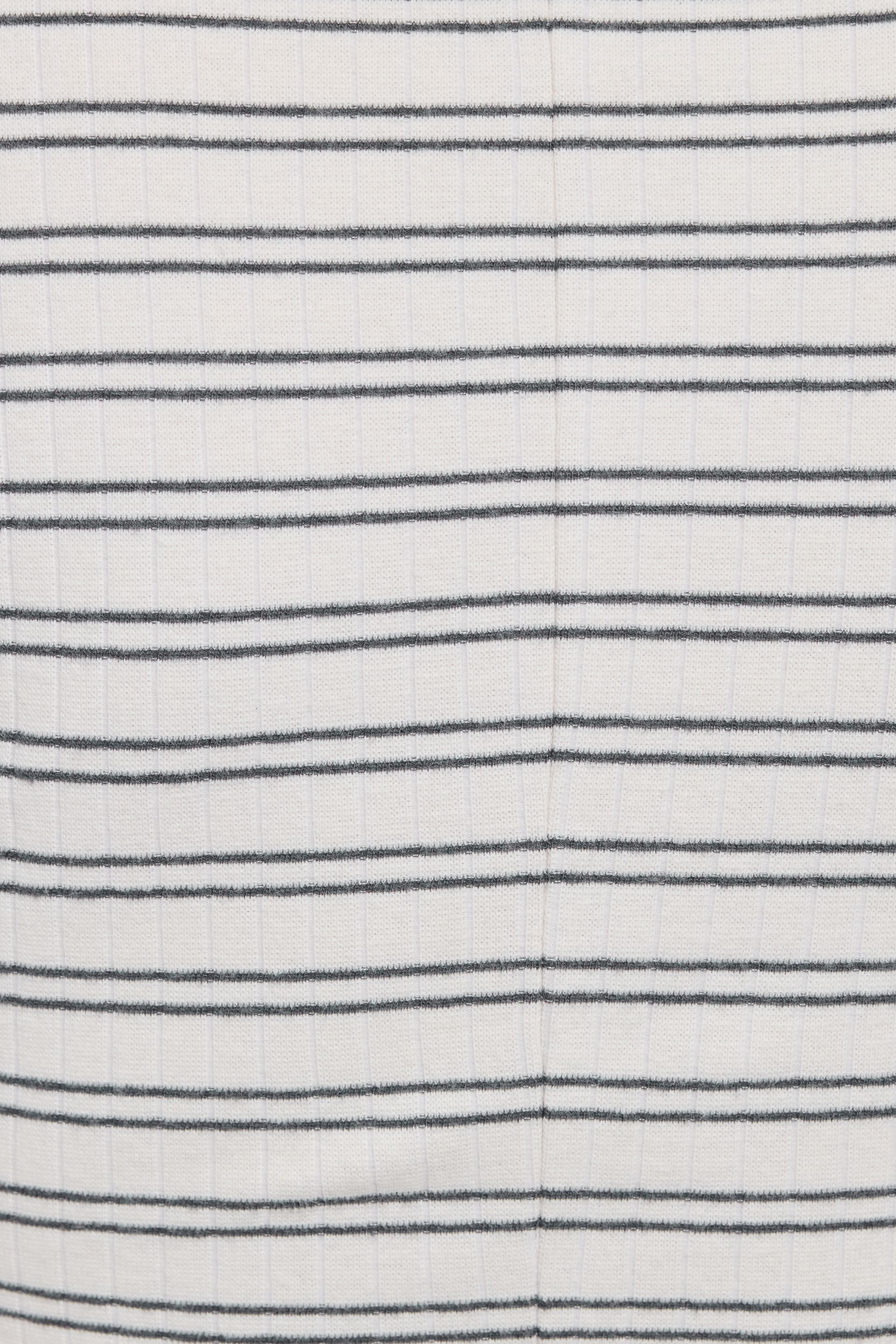 100090509_7QS_alt4_1920x2880-1