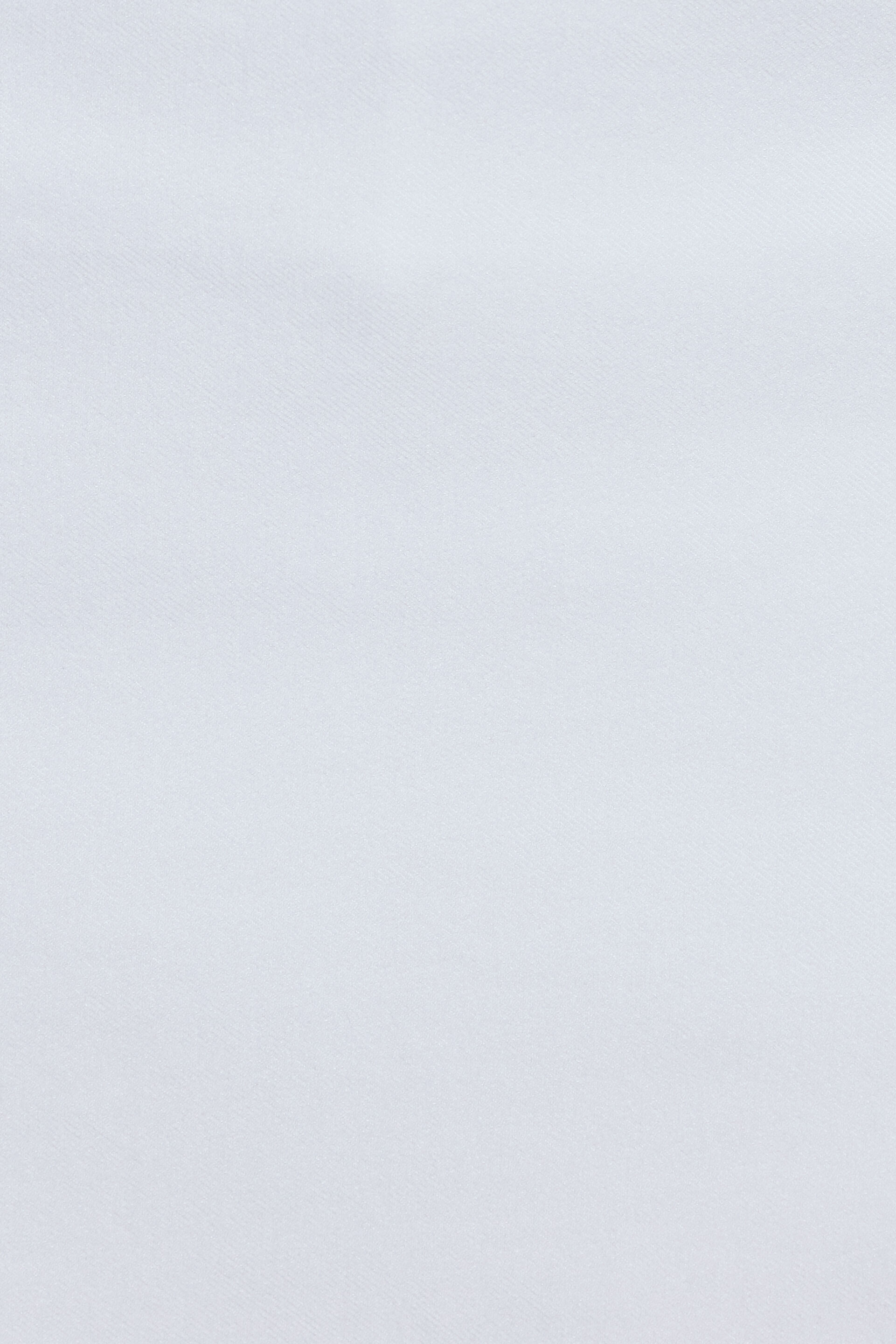 100090537_04N_alt5_1920x2880