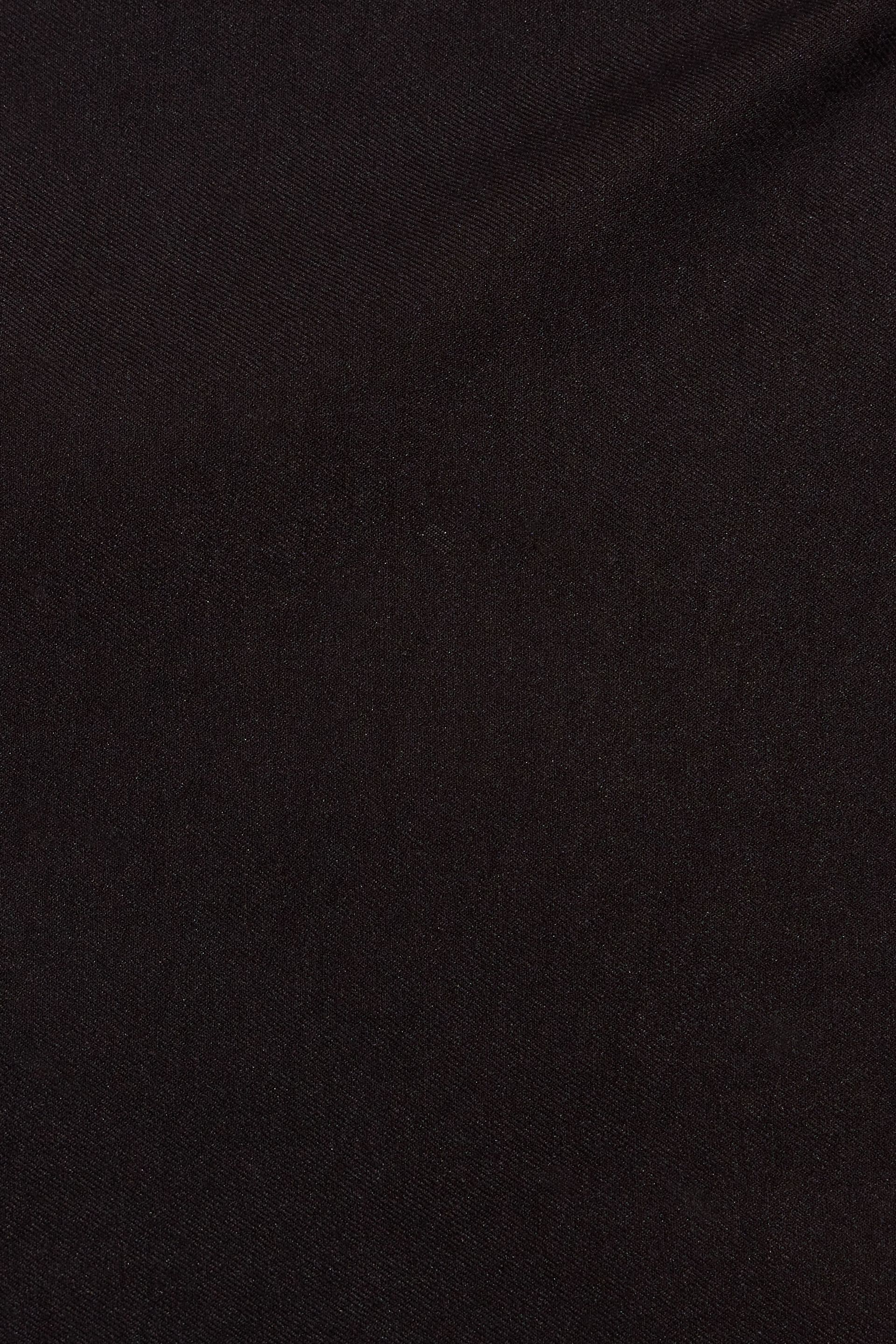 100091375_06V_alt5_1920x2880-9