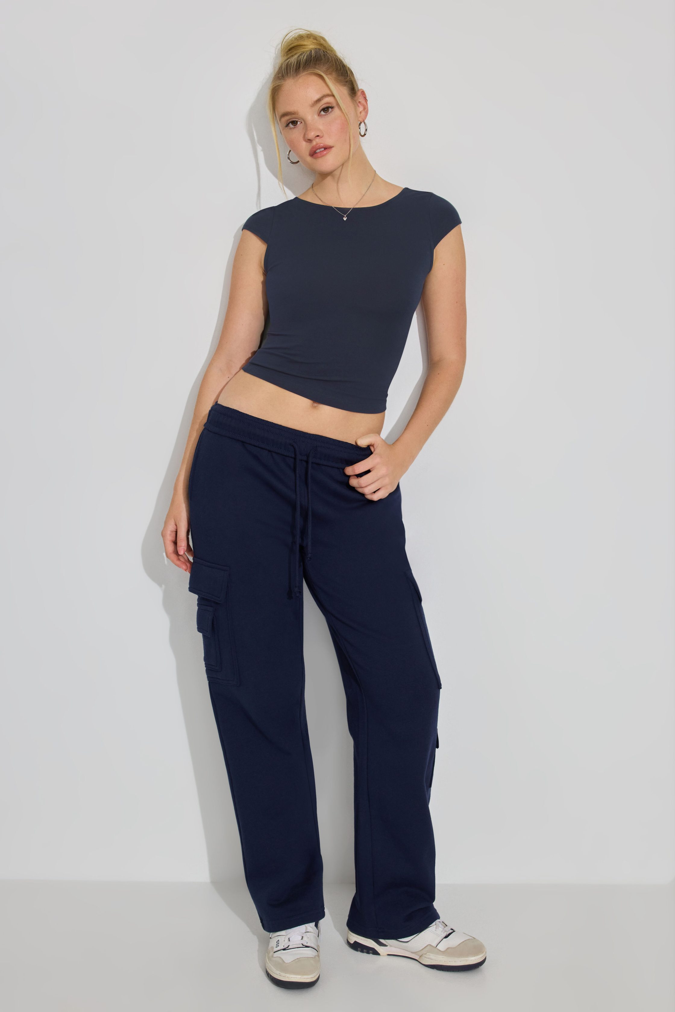 100091557_06G_alt2_1920x2880-3