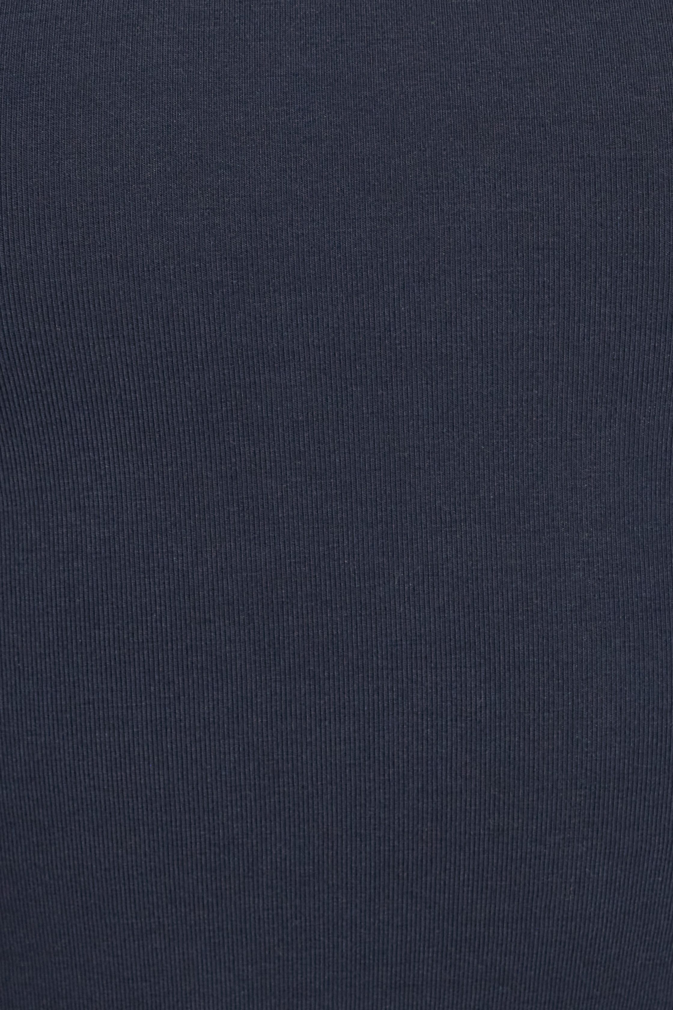 100091557_06G_alt4_1920x2880-2