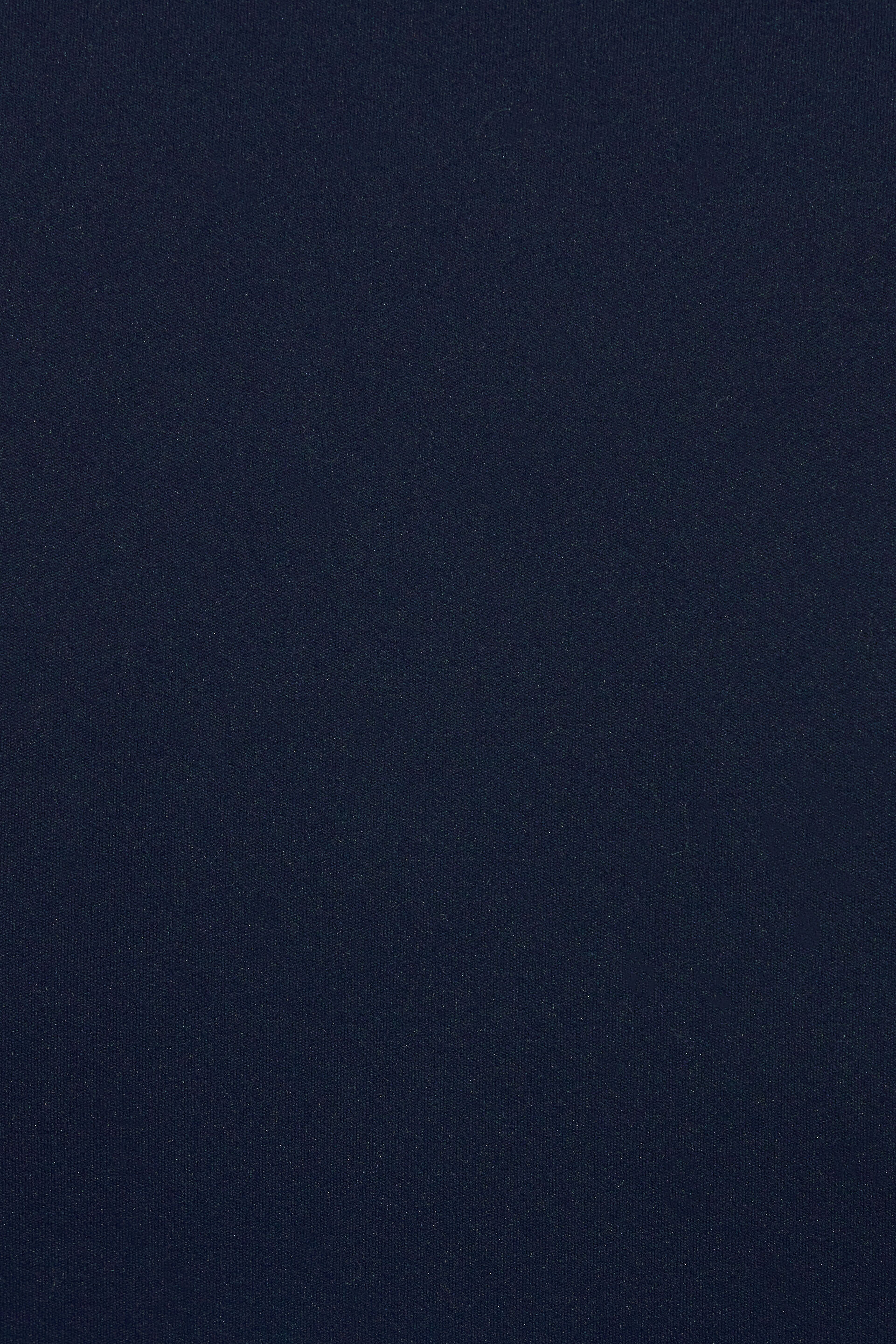 100091765_06G_alt4_1920x2880-3