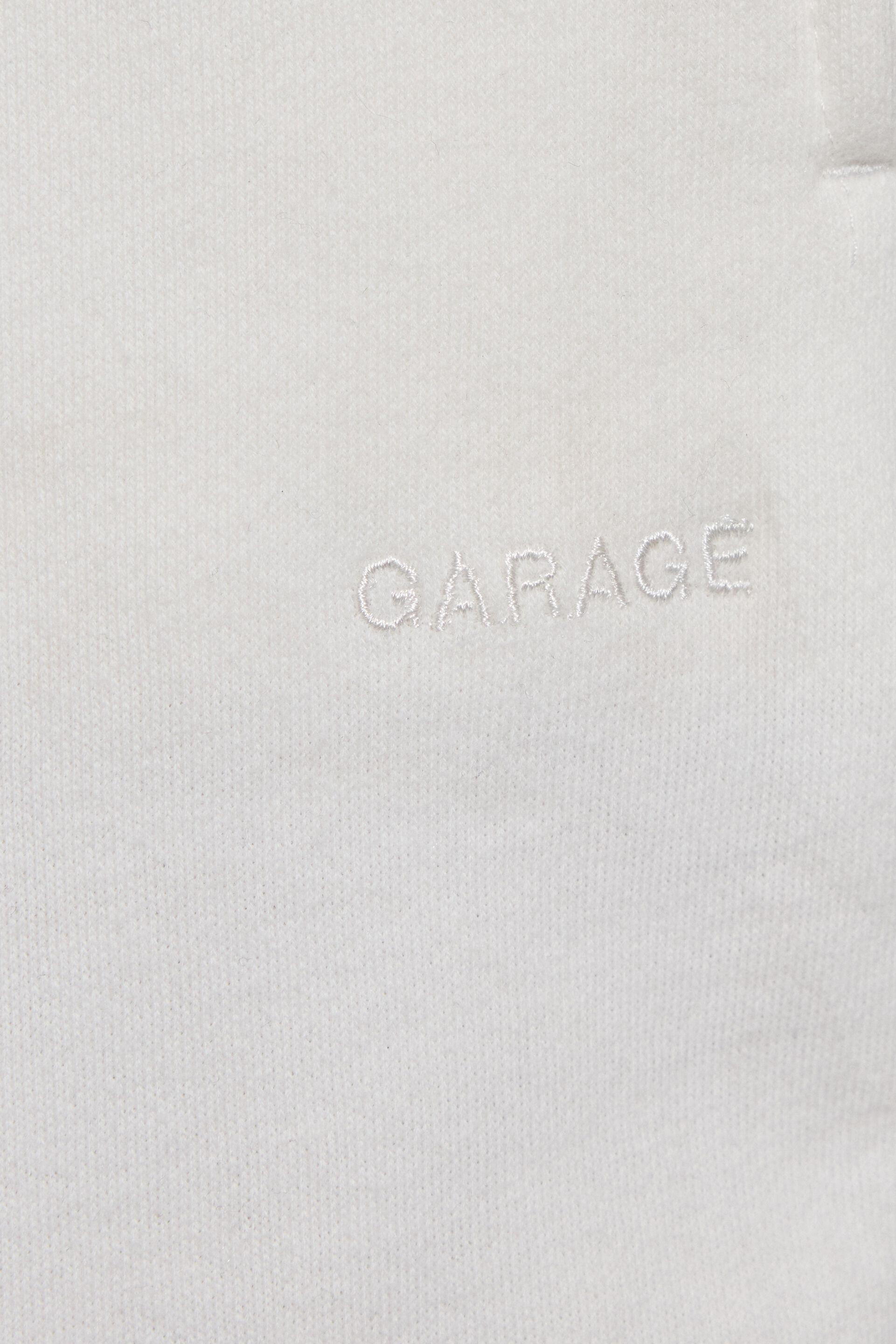 100091918_03G_alt3_1920x2880