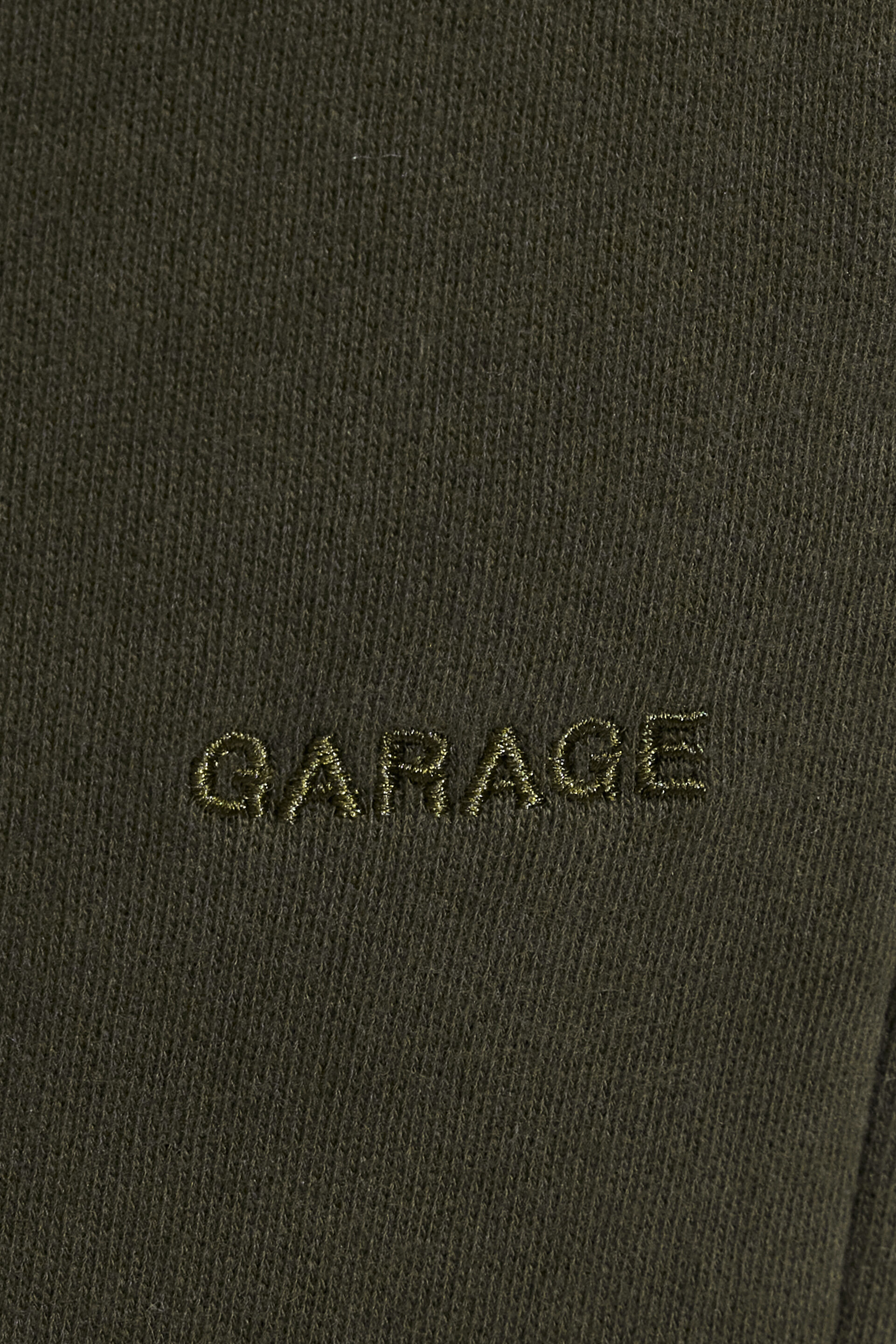 100091918_8AI_alt3_1920x2880-2