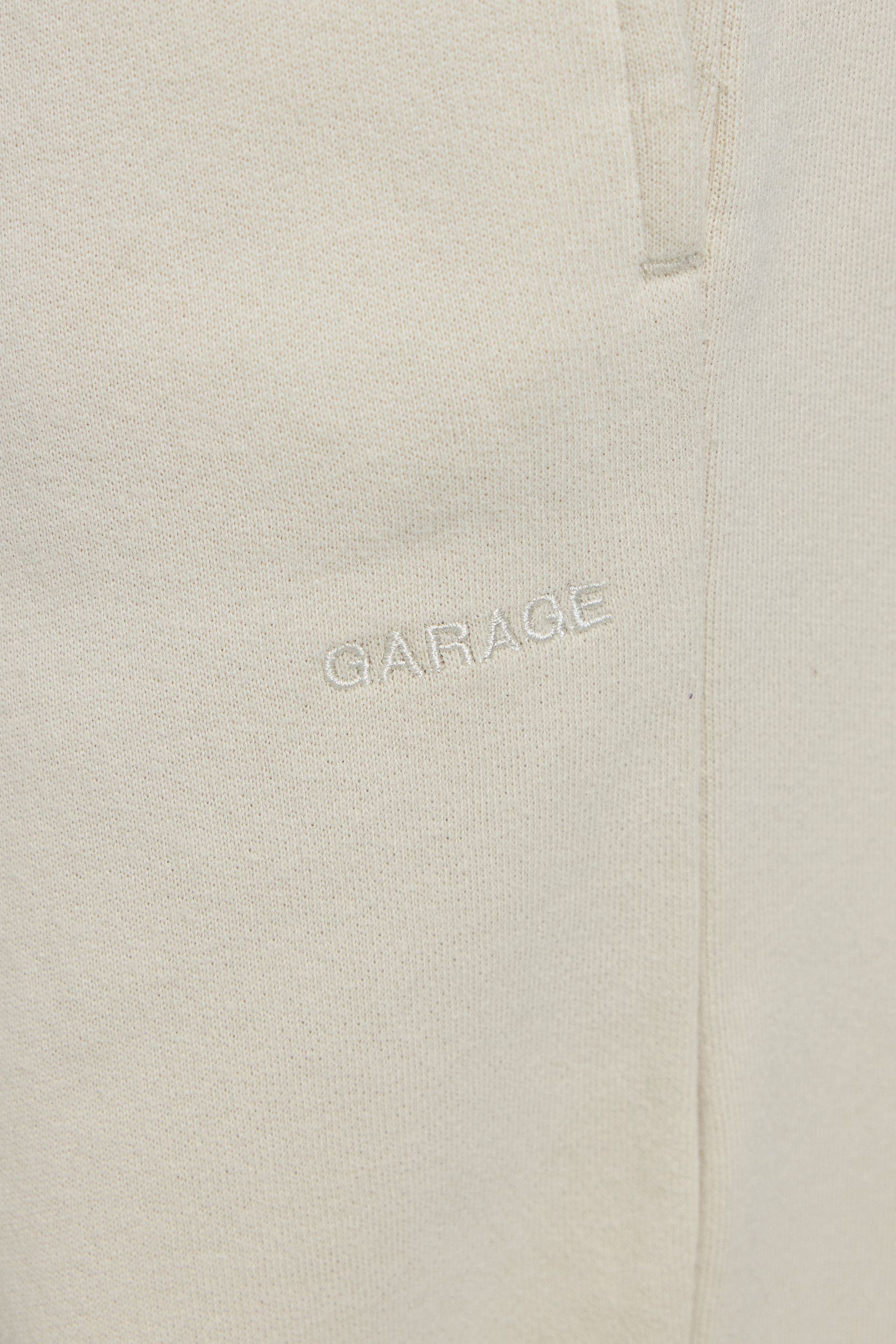 100091919_7L9_alt4_1920x2880-8