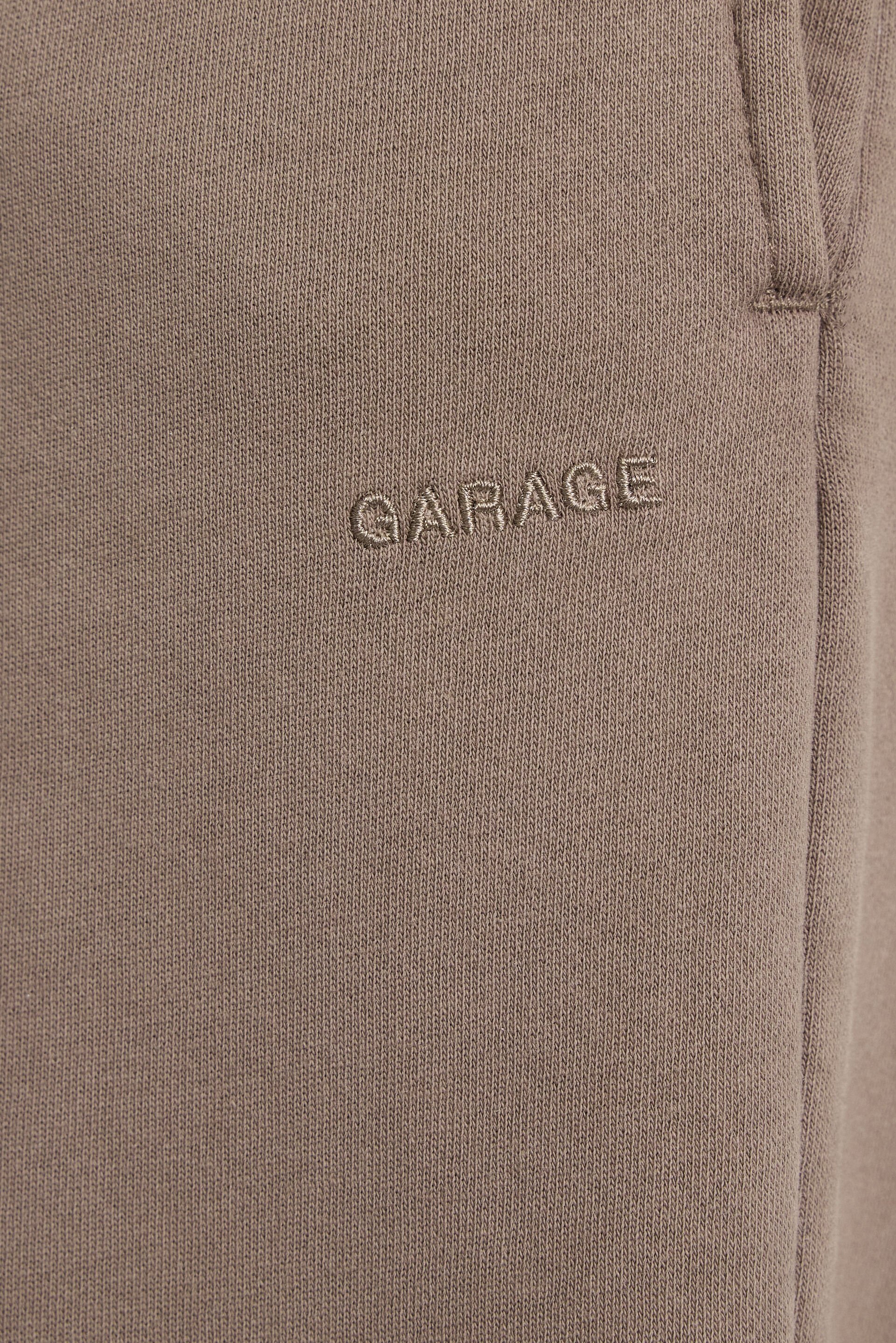 100091919_84G_alt4_1920x2880-6