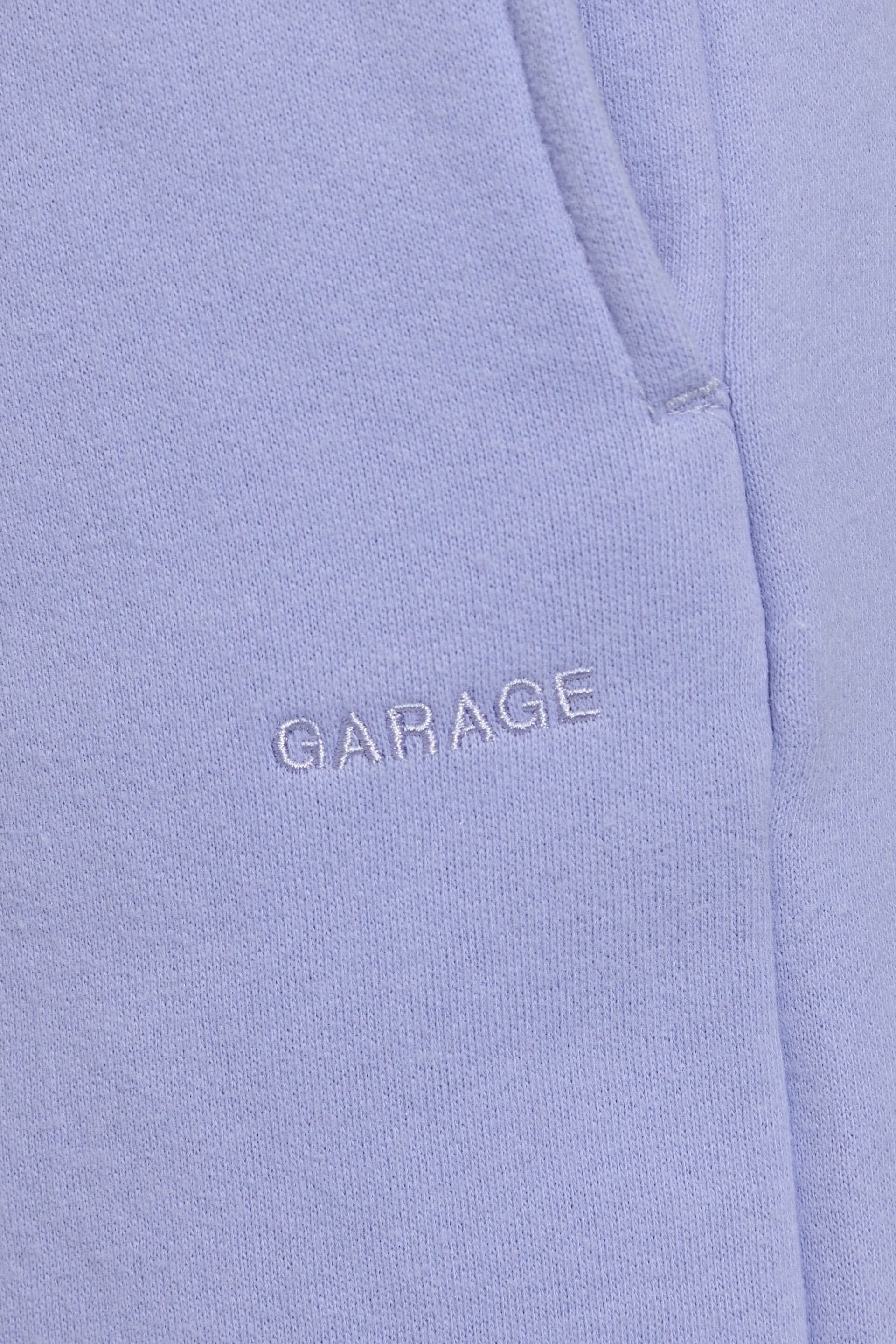 100091919_8DZ_alt3_1920x2880