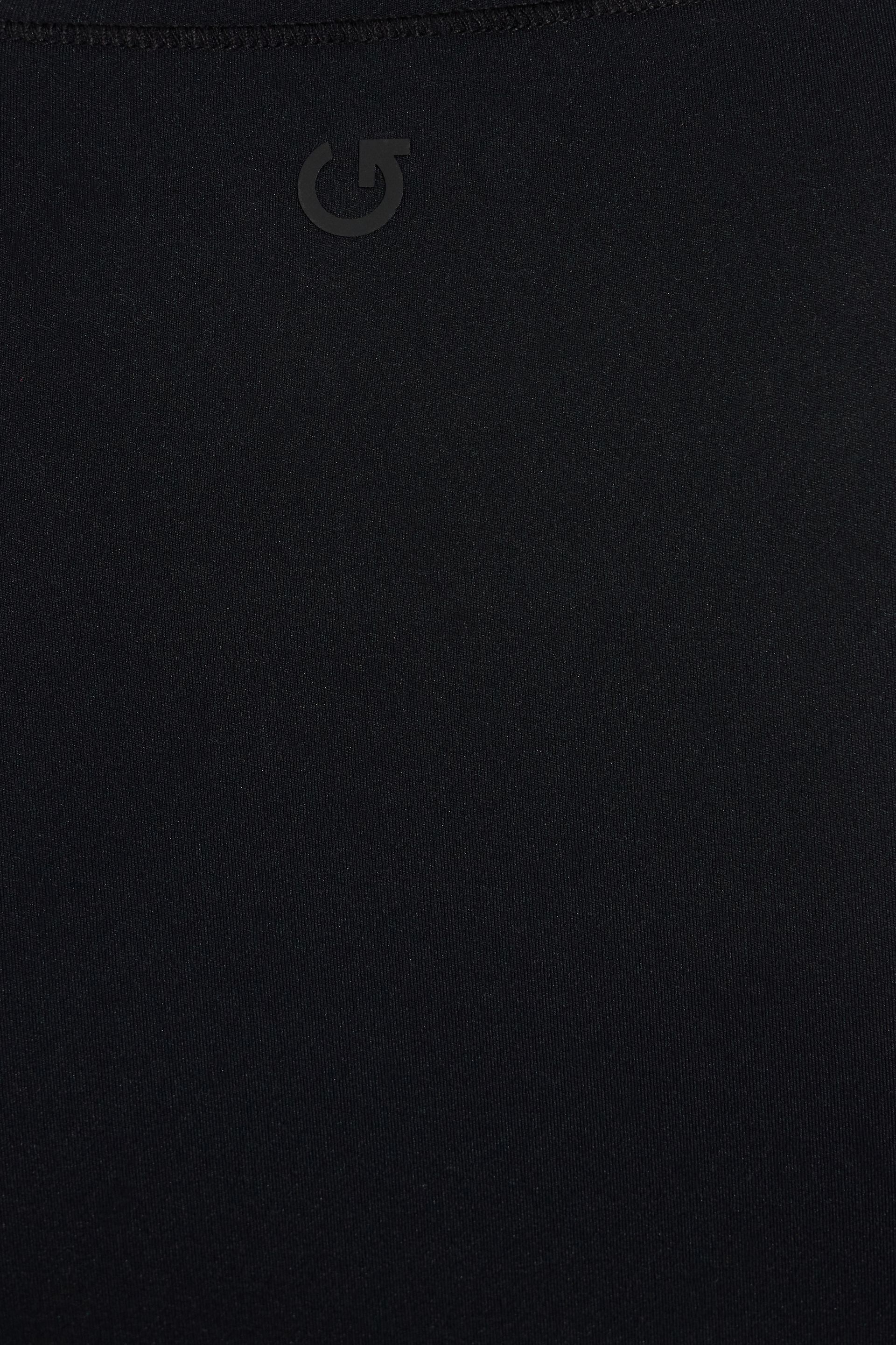 100092990_06V_alt4_1920x2880