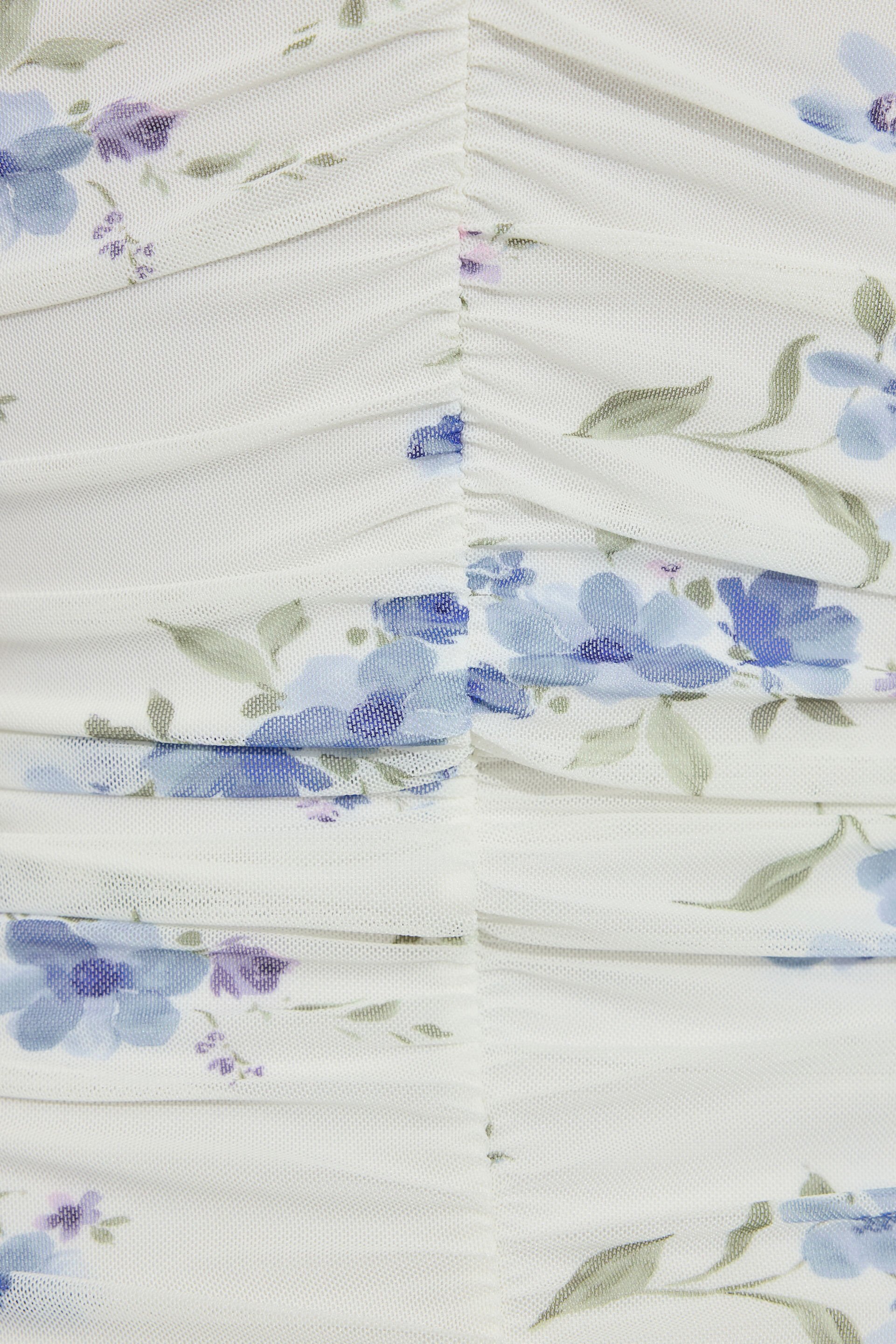 100093064_7XP_alt3_1920x2880-1