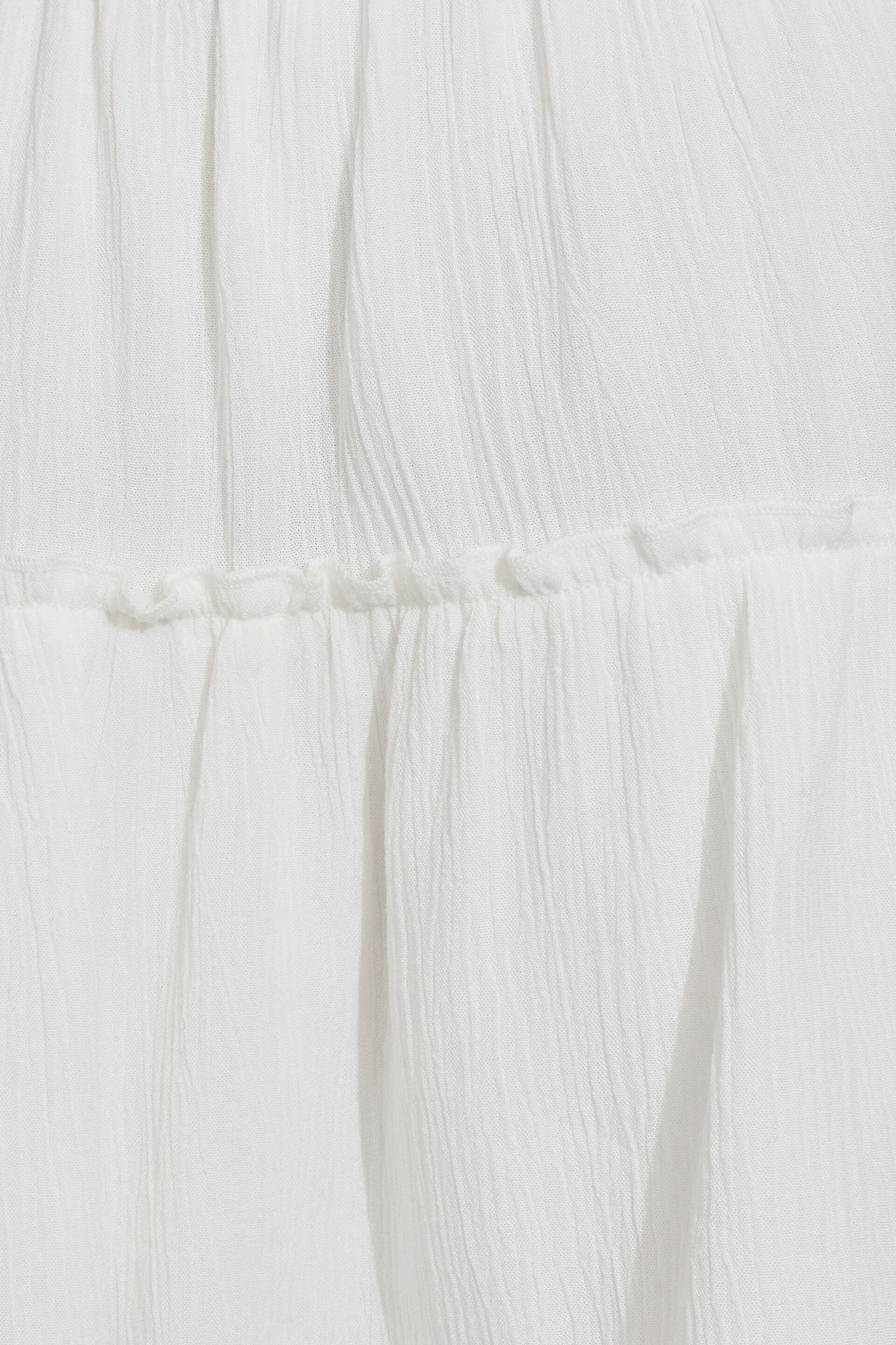 100093917_03G_alt4_1920x2880-1