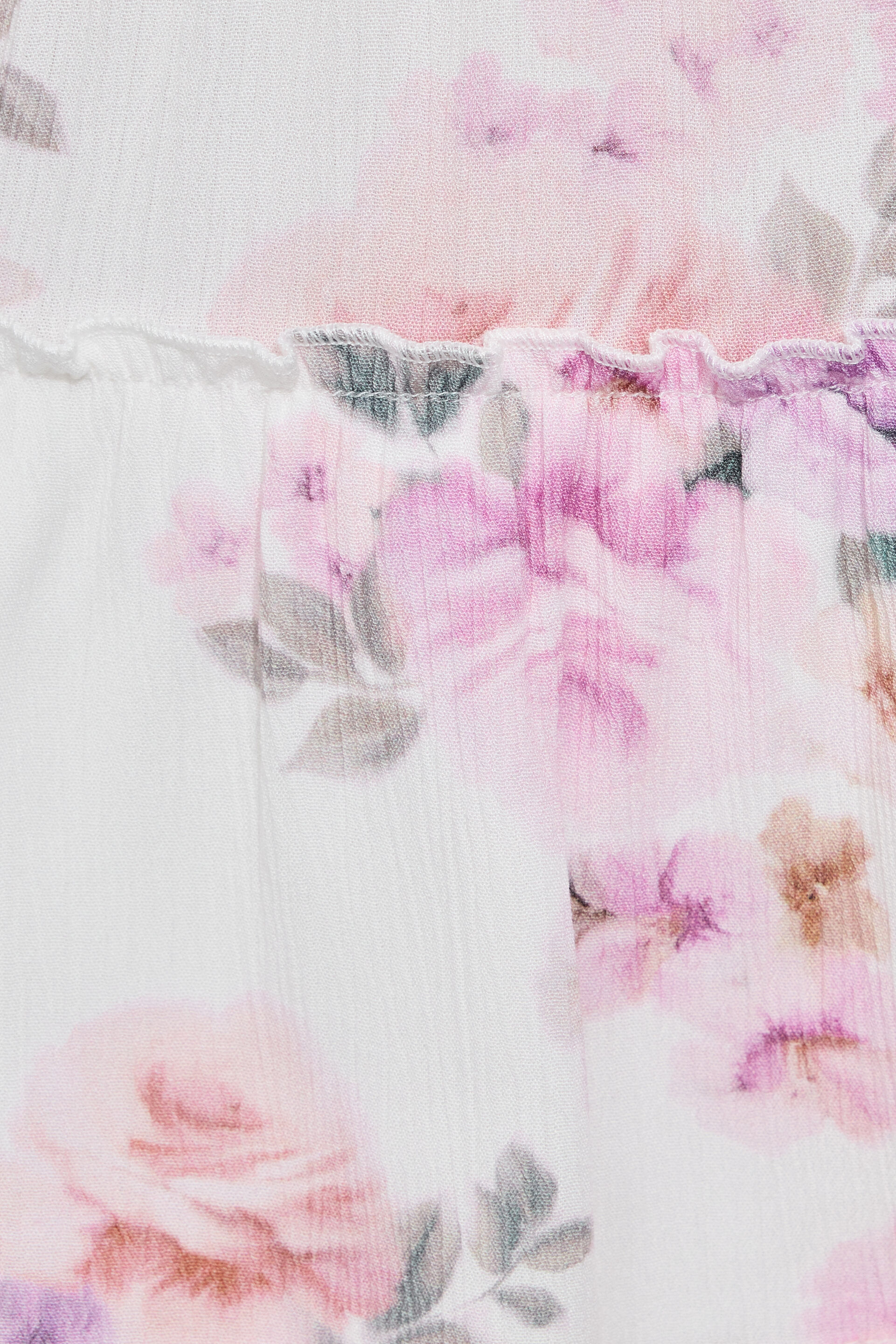 100093917_82V_alt3_1920x2880