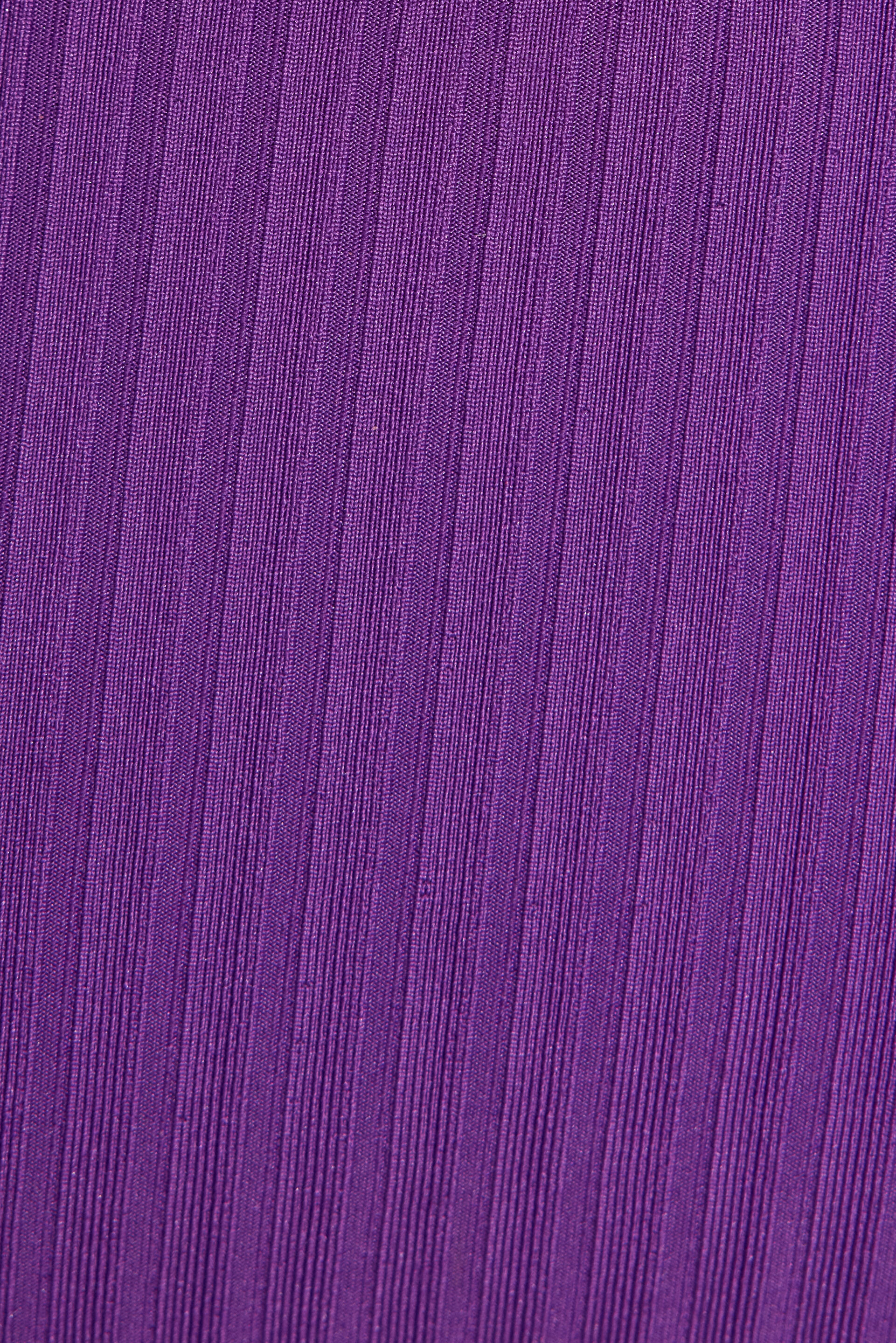 100093999_84D_alt3_1920x2880