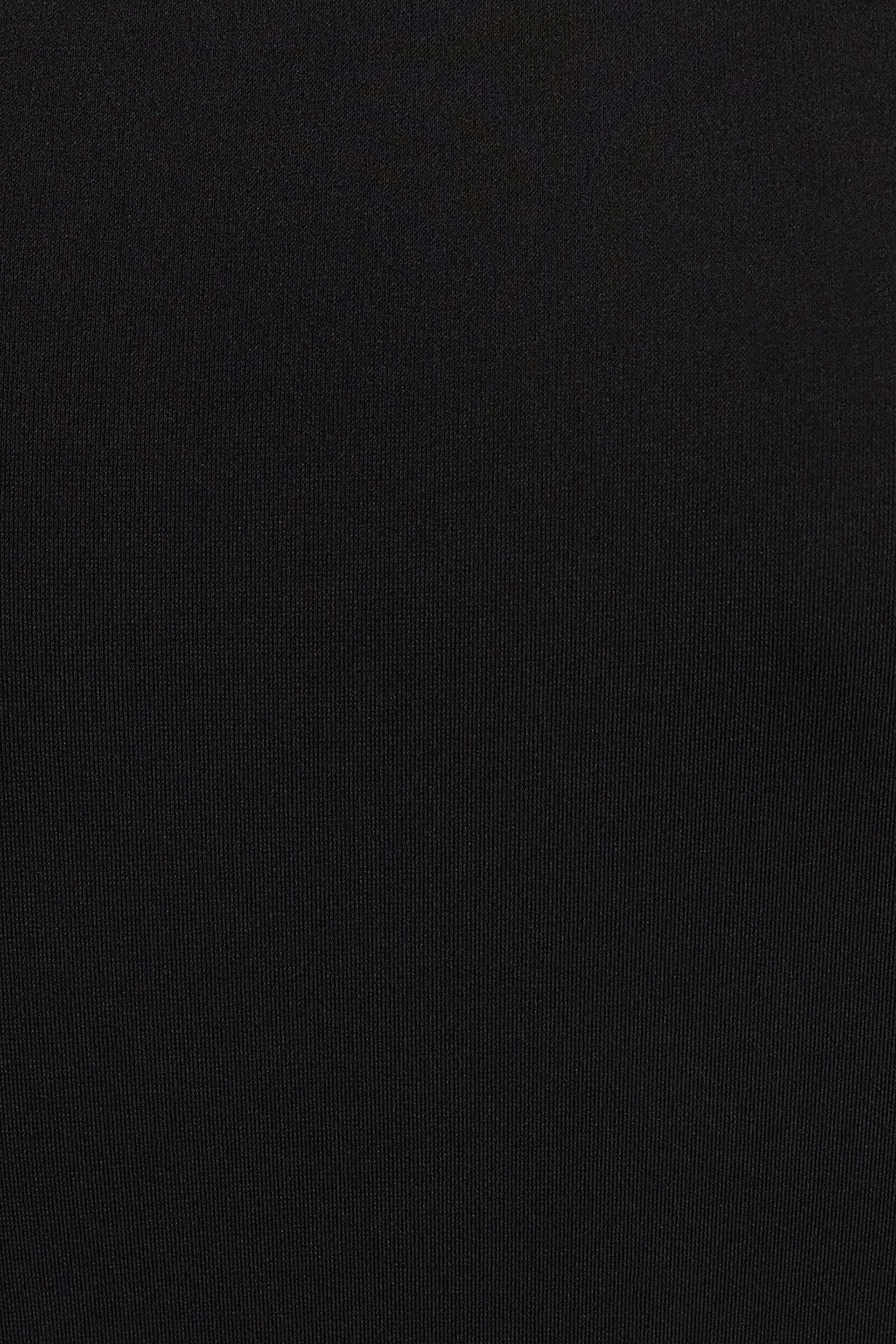 100094001_06V_alt5_1920x2880-4