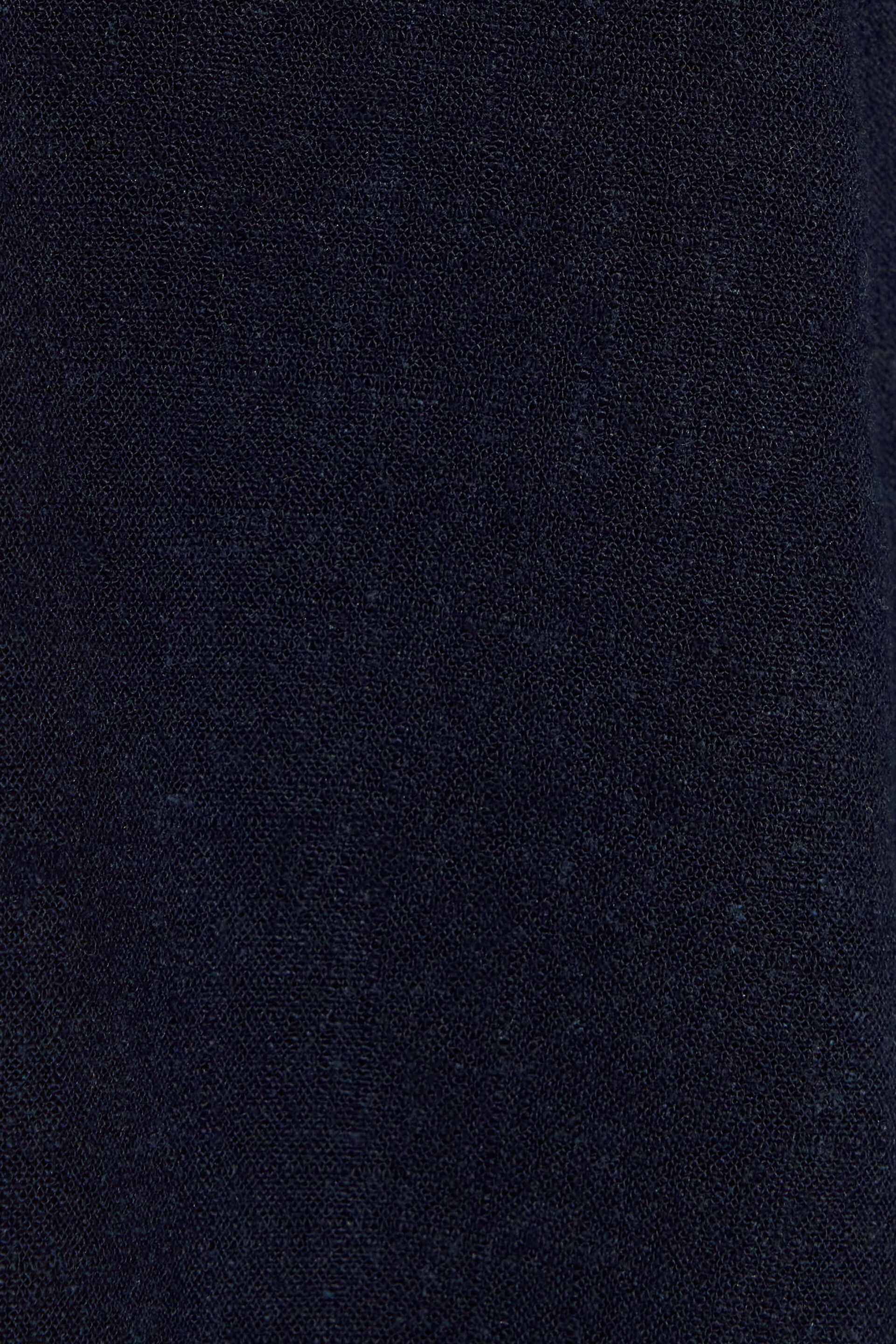 100094637_06G_alt3_1920x2880-5