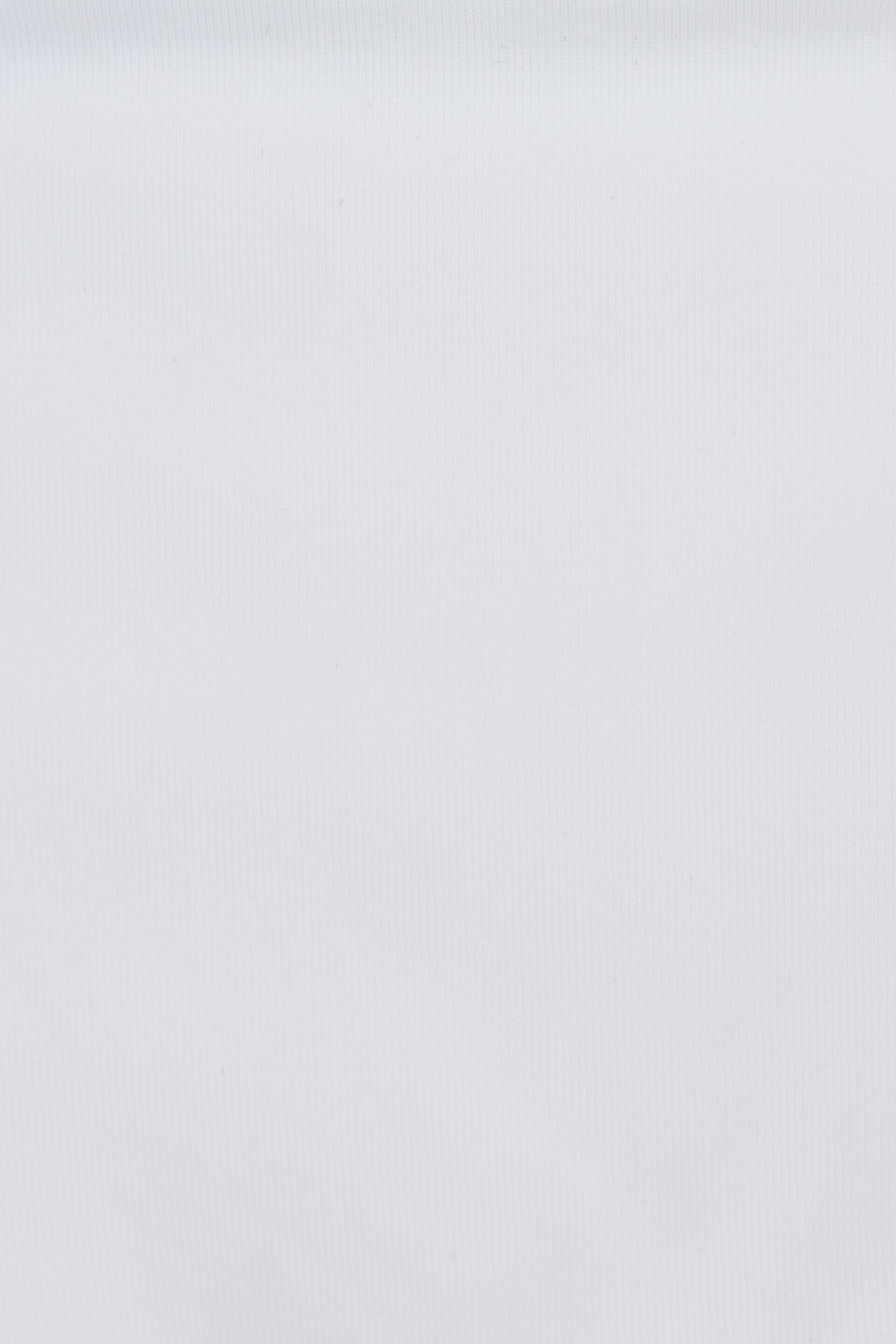 100095162_04N_alt4_1920x2880