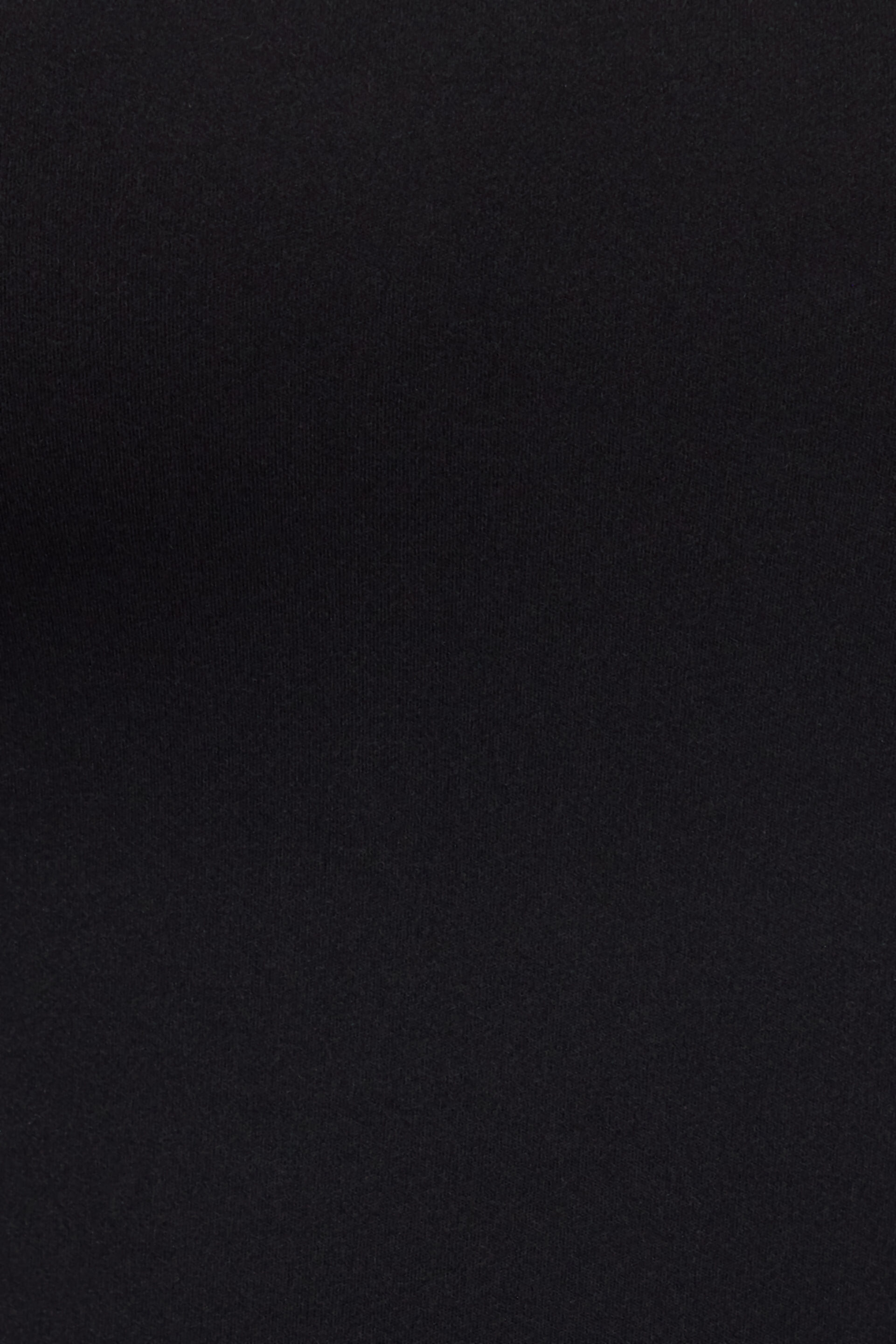 100095347_06V_alt3_1920x2880