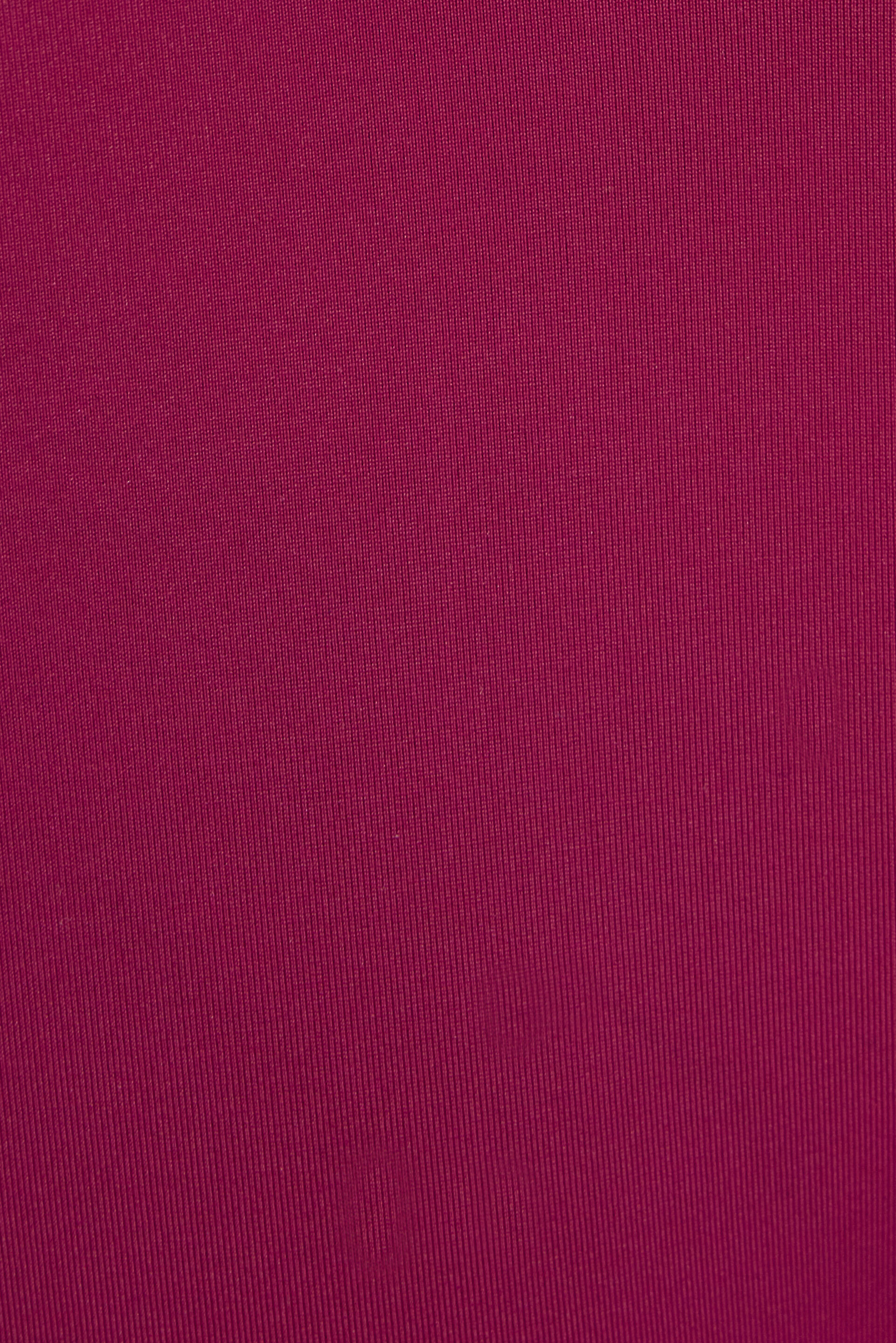 100095605_01D_alt3_1920x2880