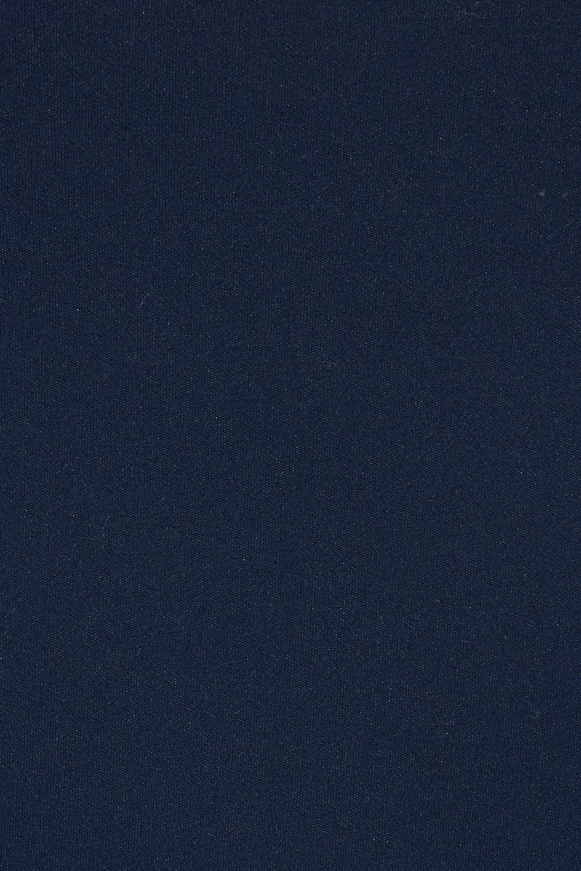 100096276_06G_alt3_1920x2880-3