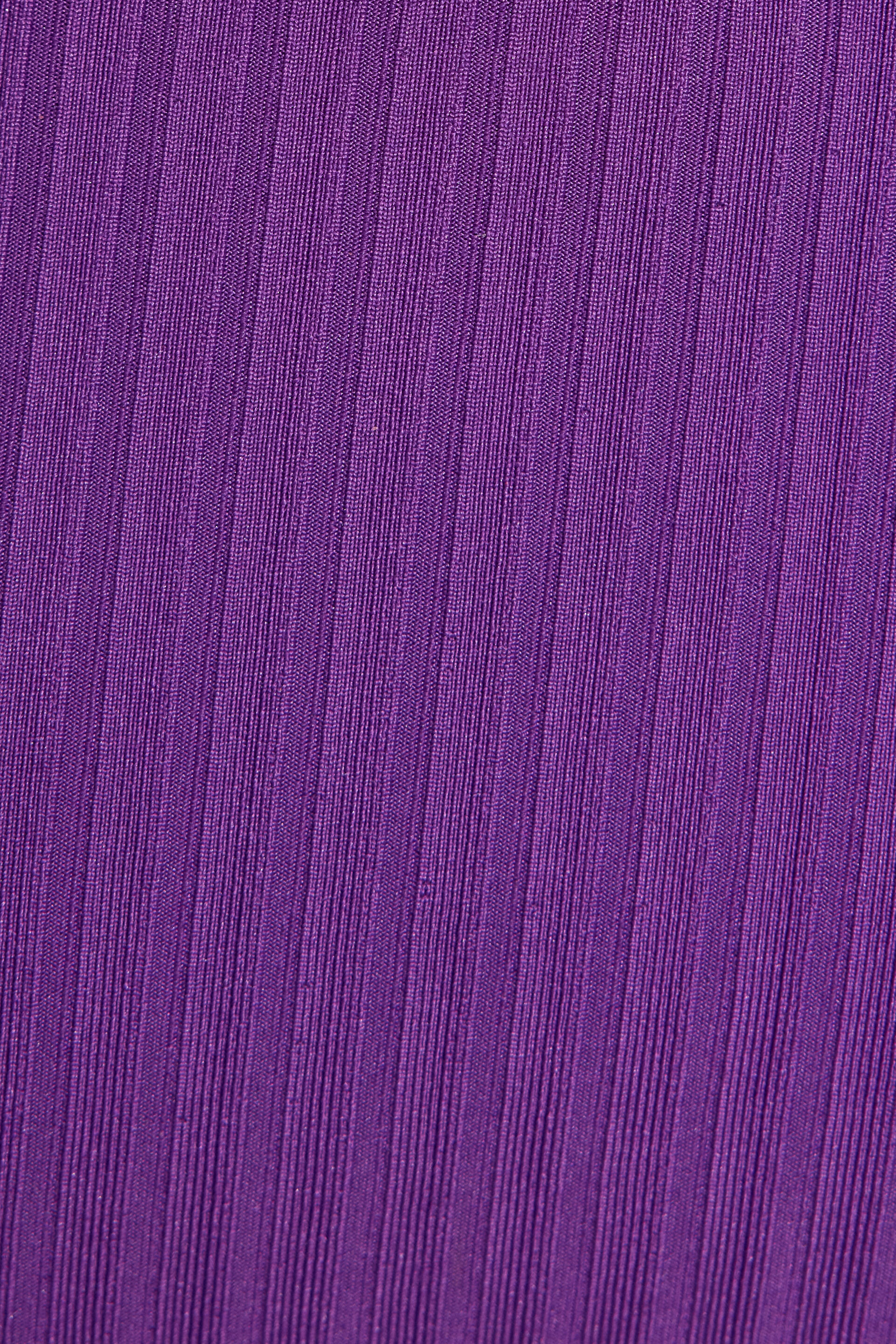 100096785_84D_alt3_1920x2880