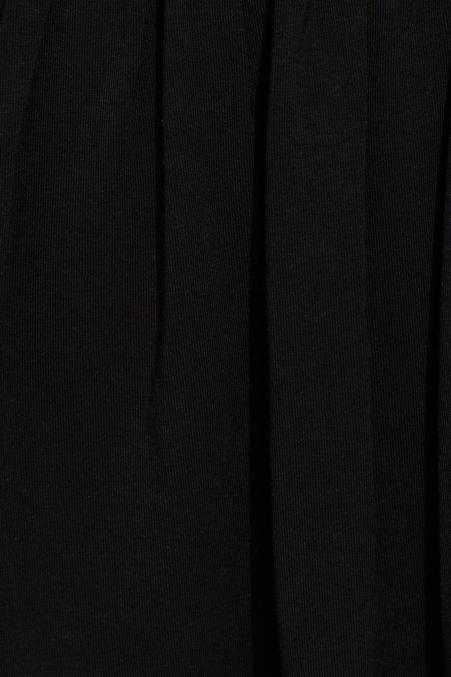 100096952_06V_alt5_1920x2880