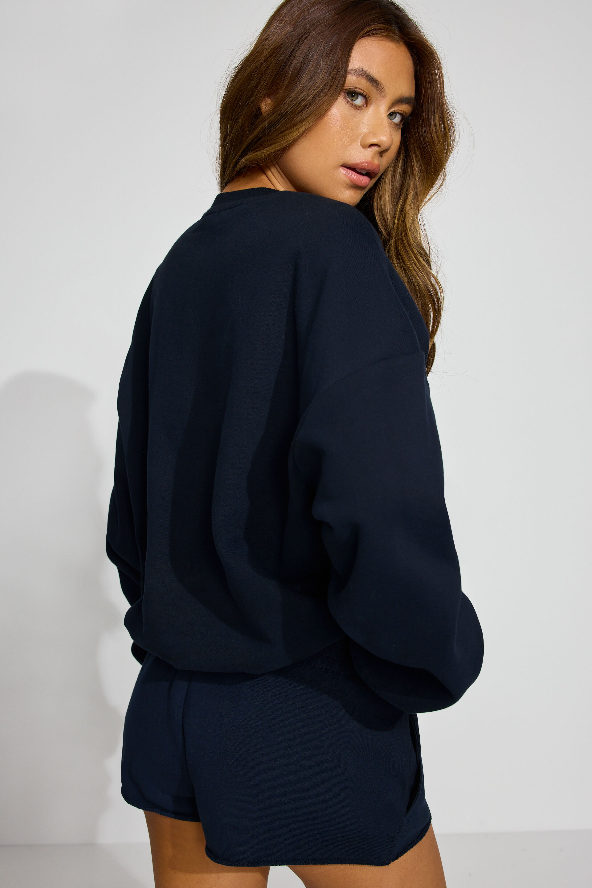 100097134_85D_alt3_1920x2880-7