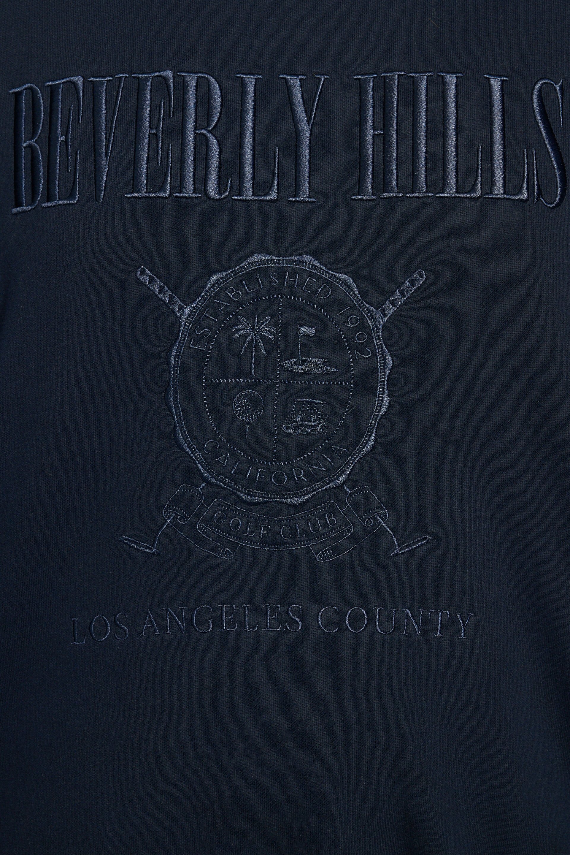 100097134_85D_alt4_1920x2880-7