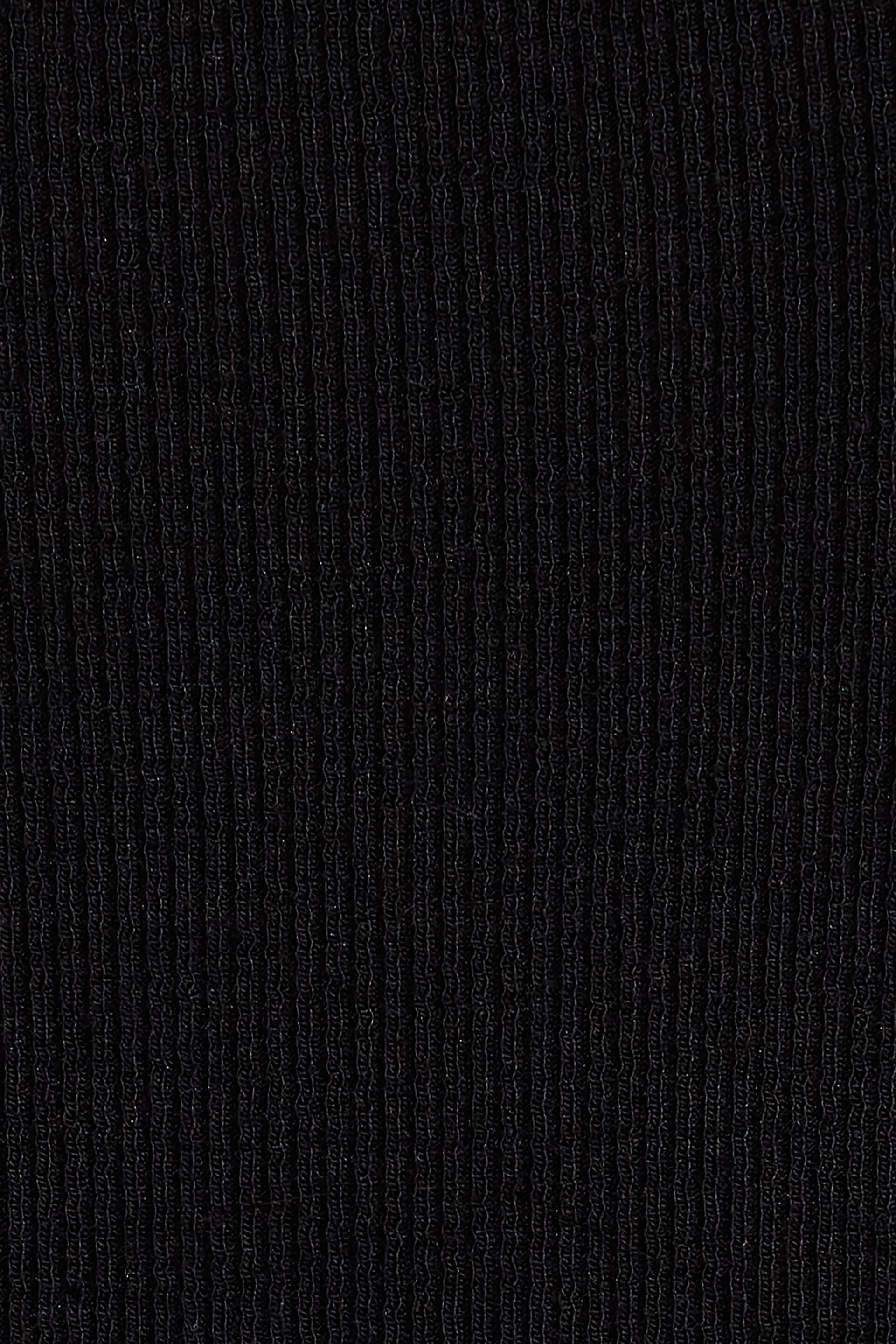 100097479_06V_alt4_1920x2880