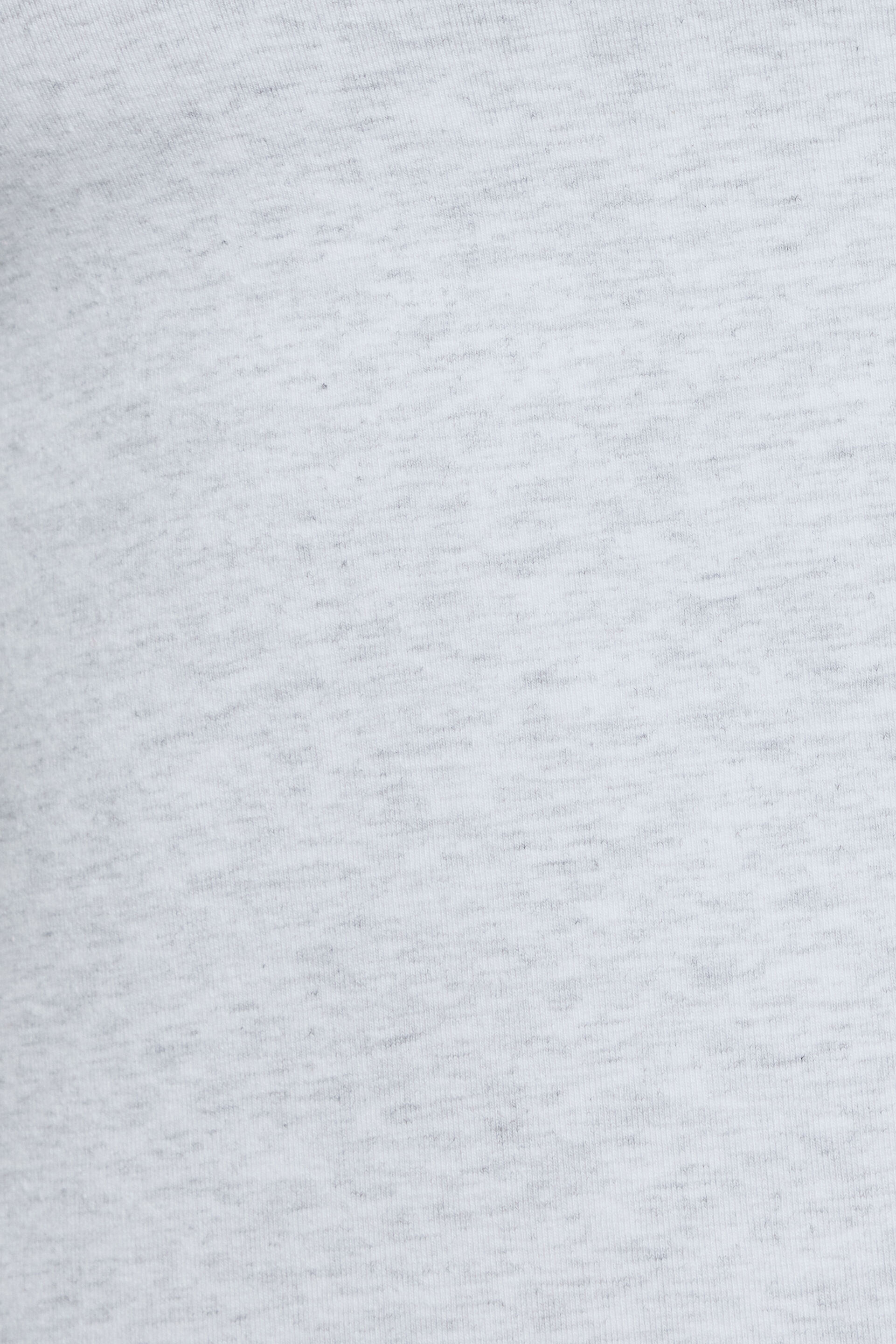 100097641_69I_alt4_1920x2880-1