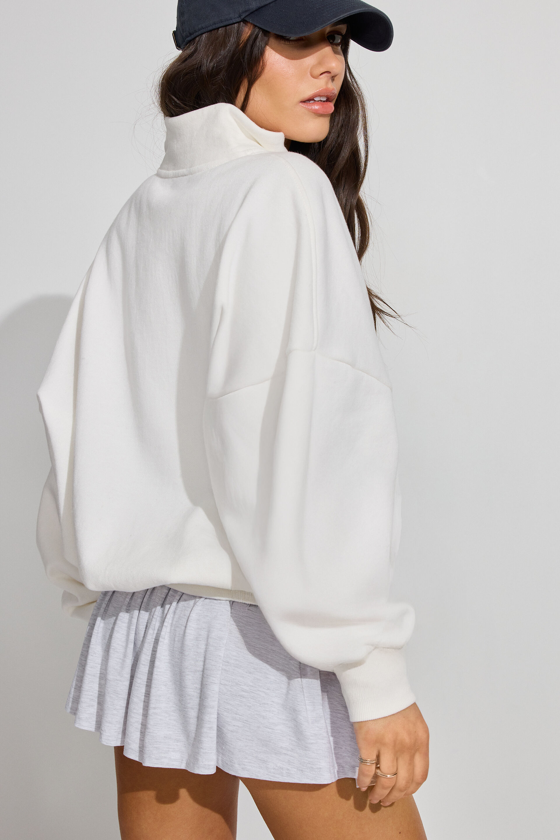 100097792_03G_alt4_1920x2880-8