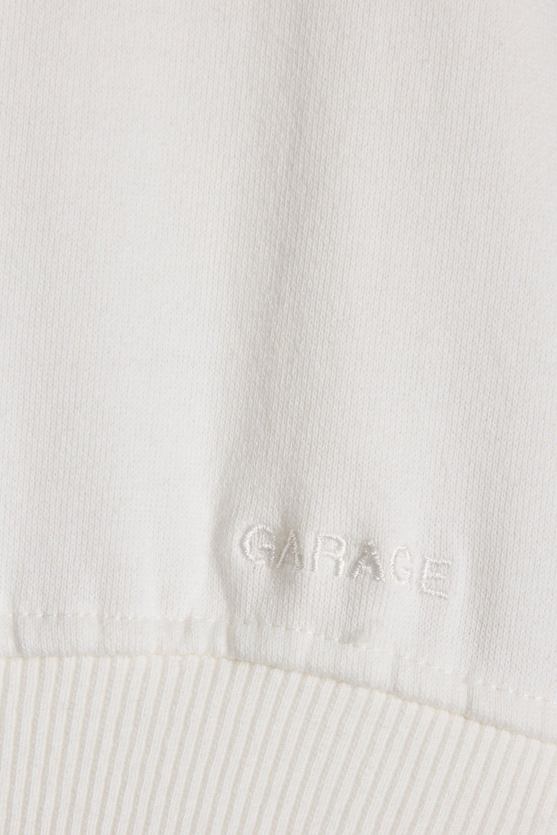 100097792_03G_alt5_1920x2880-3