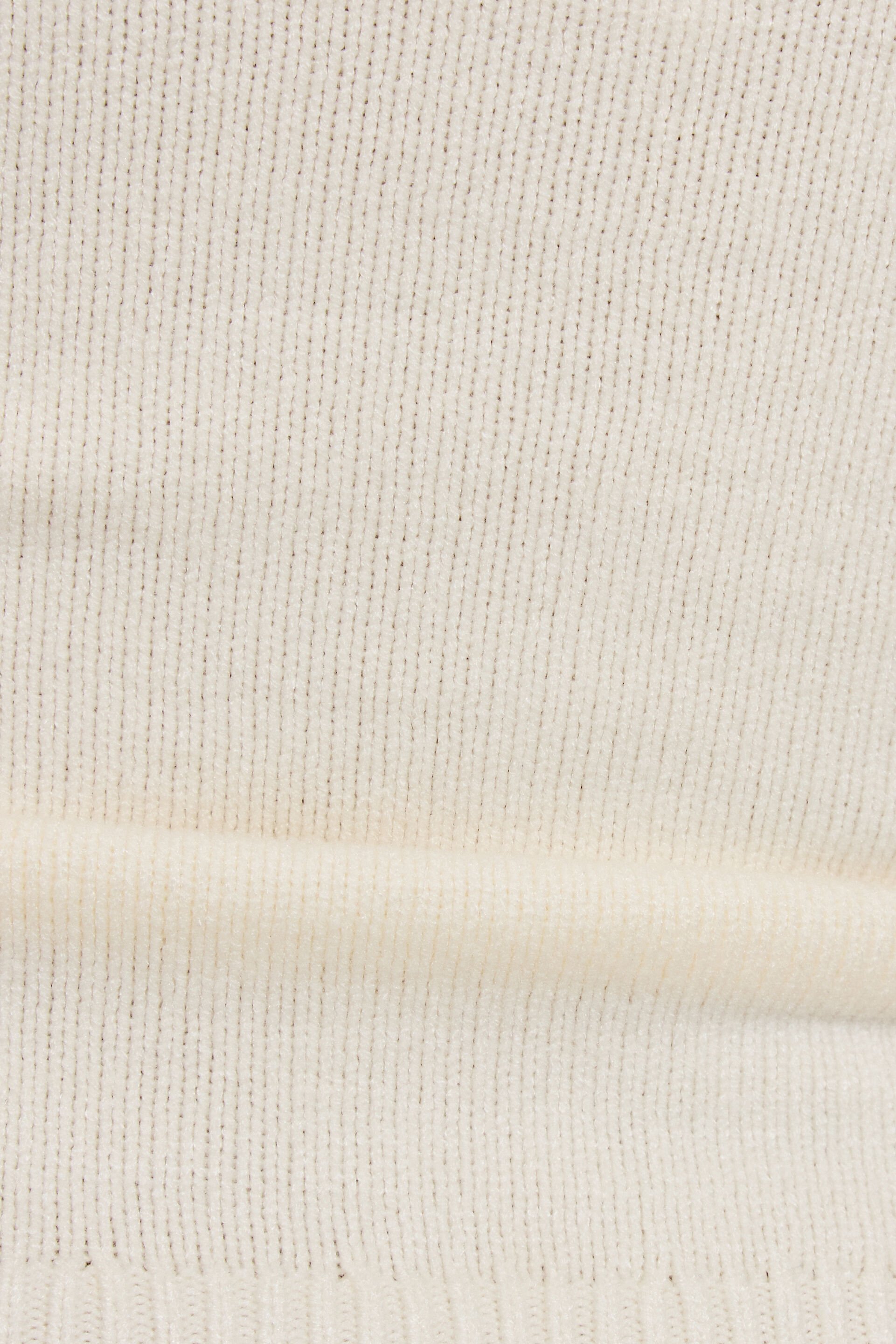 100097900_0QO_alt3_1920x2880