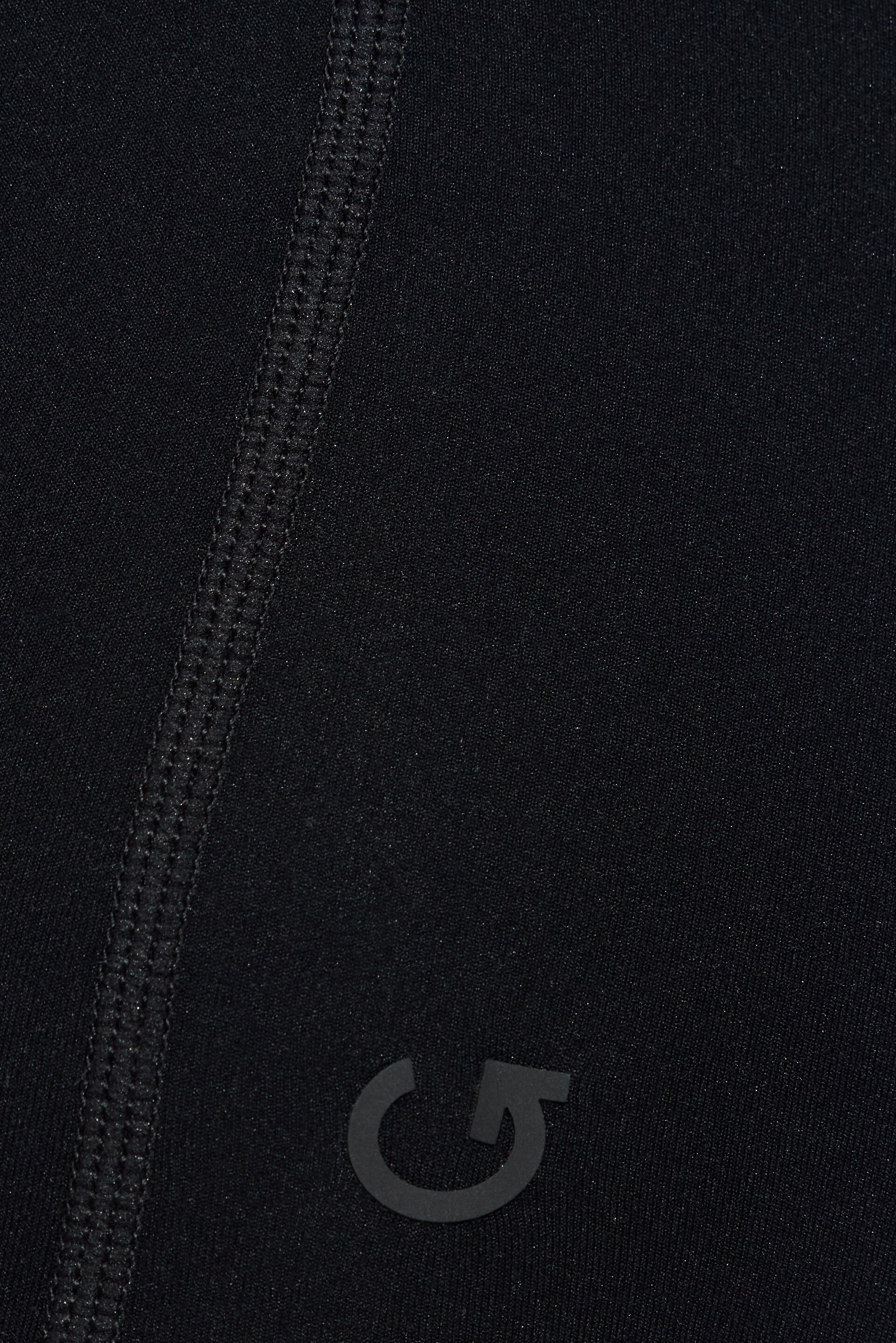 100098268_06V_alt4_1920x2880