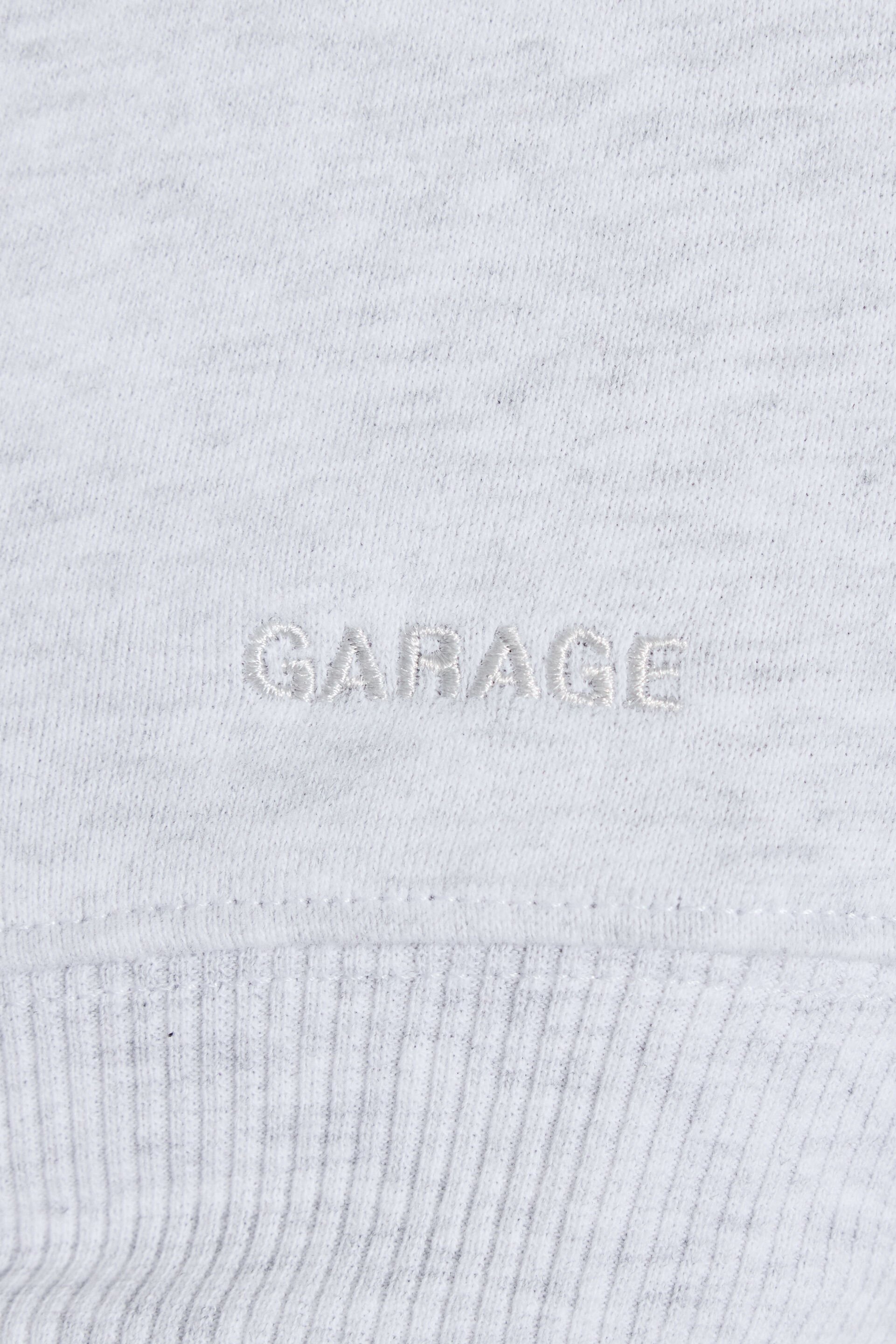 100098783_89W_alt5_1920x2880-6