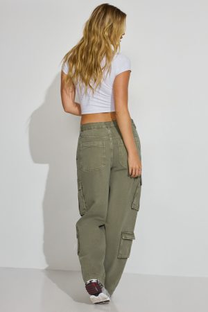 Low Rise Baggy Cargo Pants