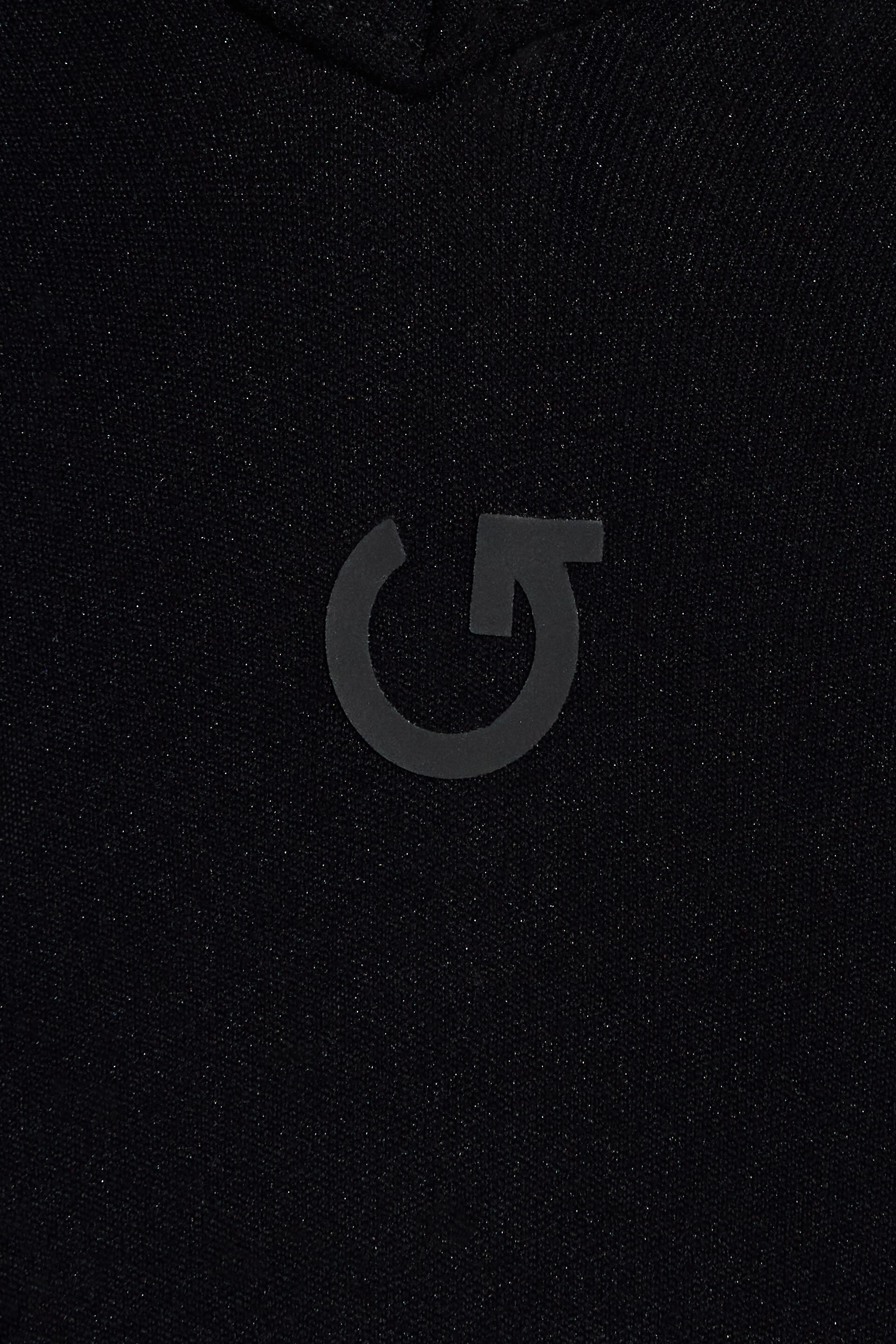 100099324_06V_alt4_1920x2880-1