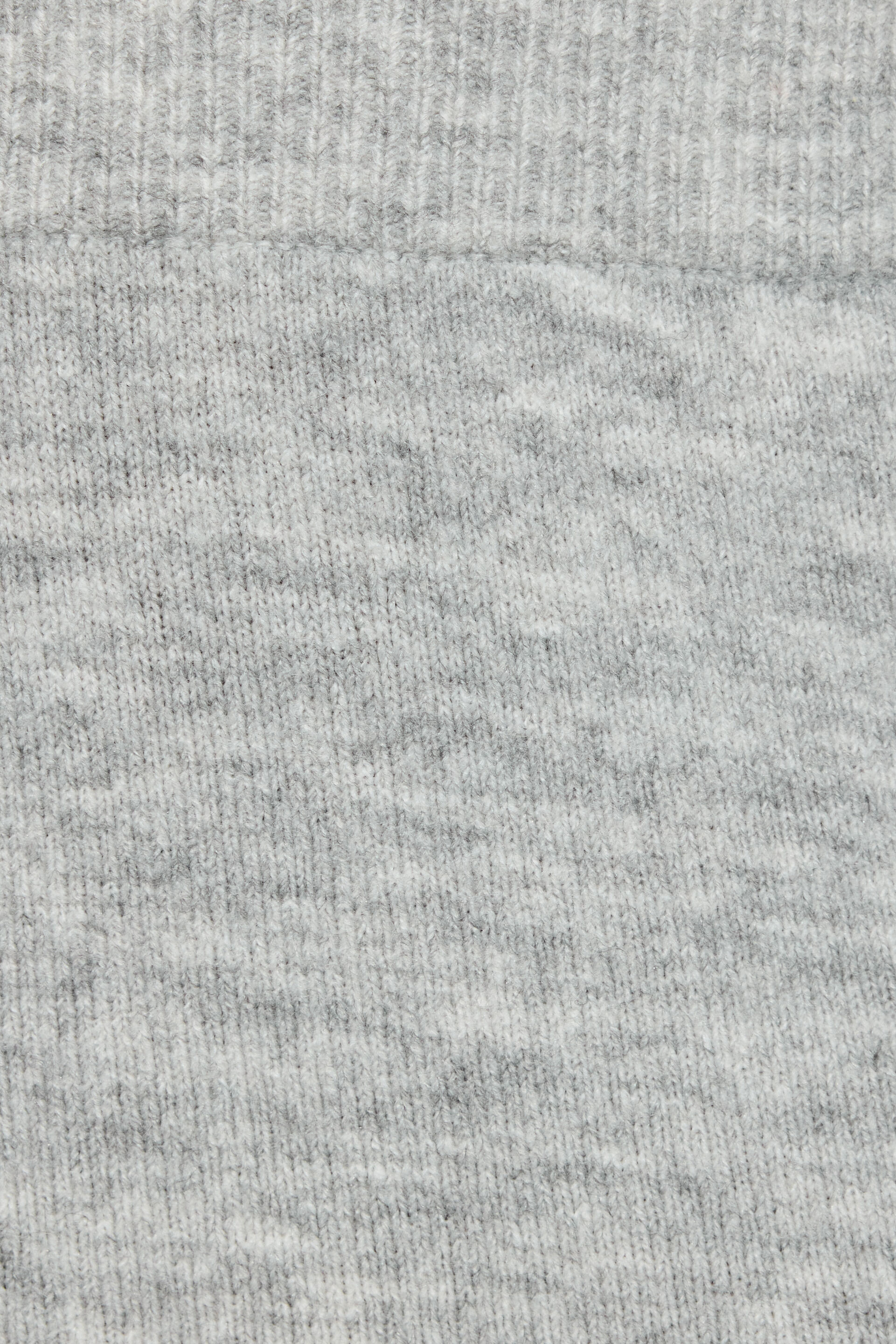 100099351_18X_alt3_1920x2880