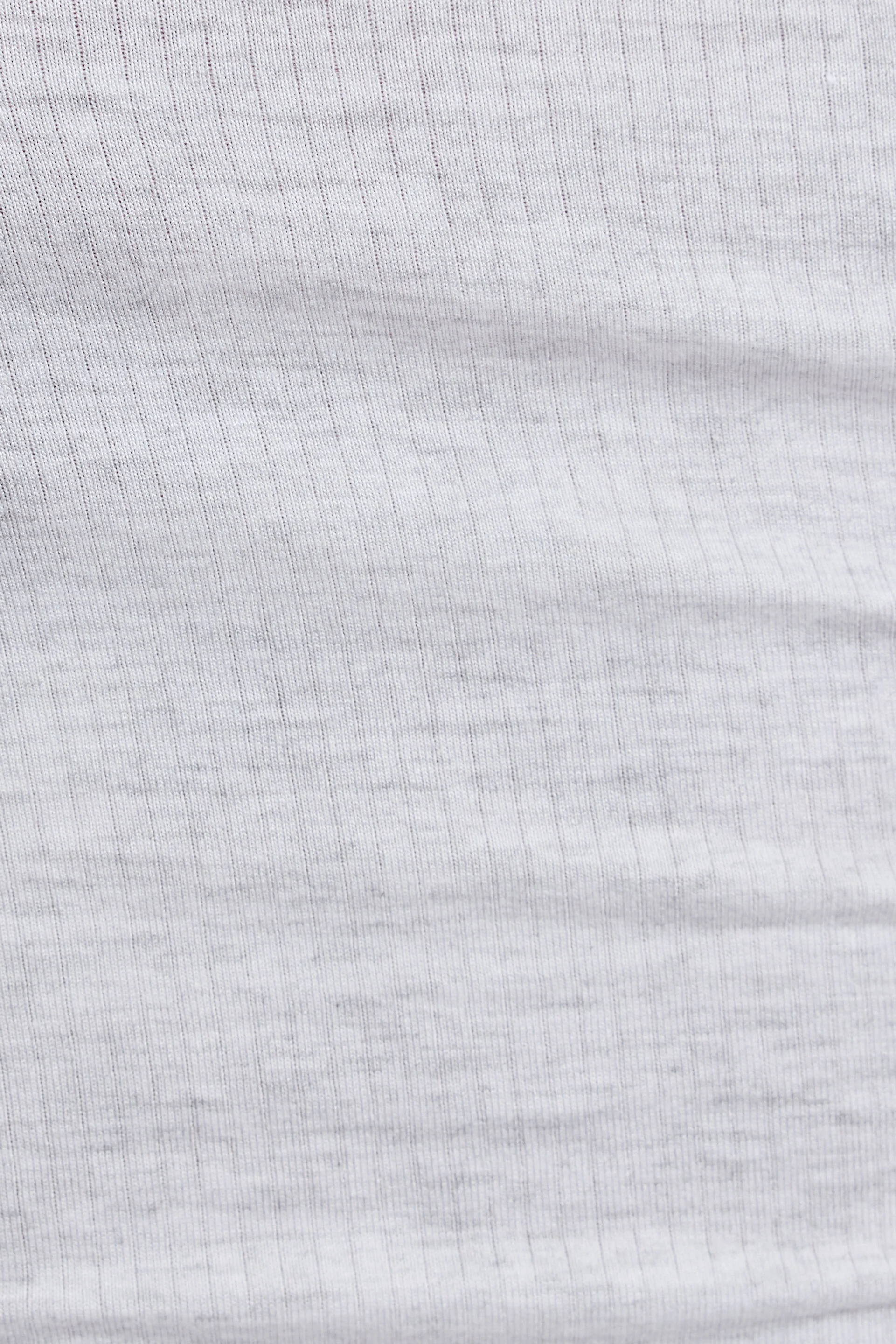 100099749_18X_alt4_1920x2880