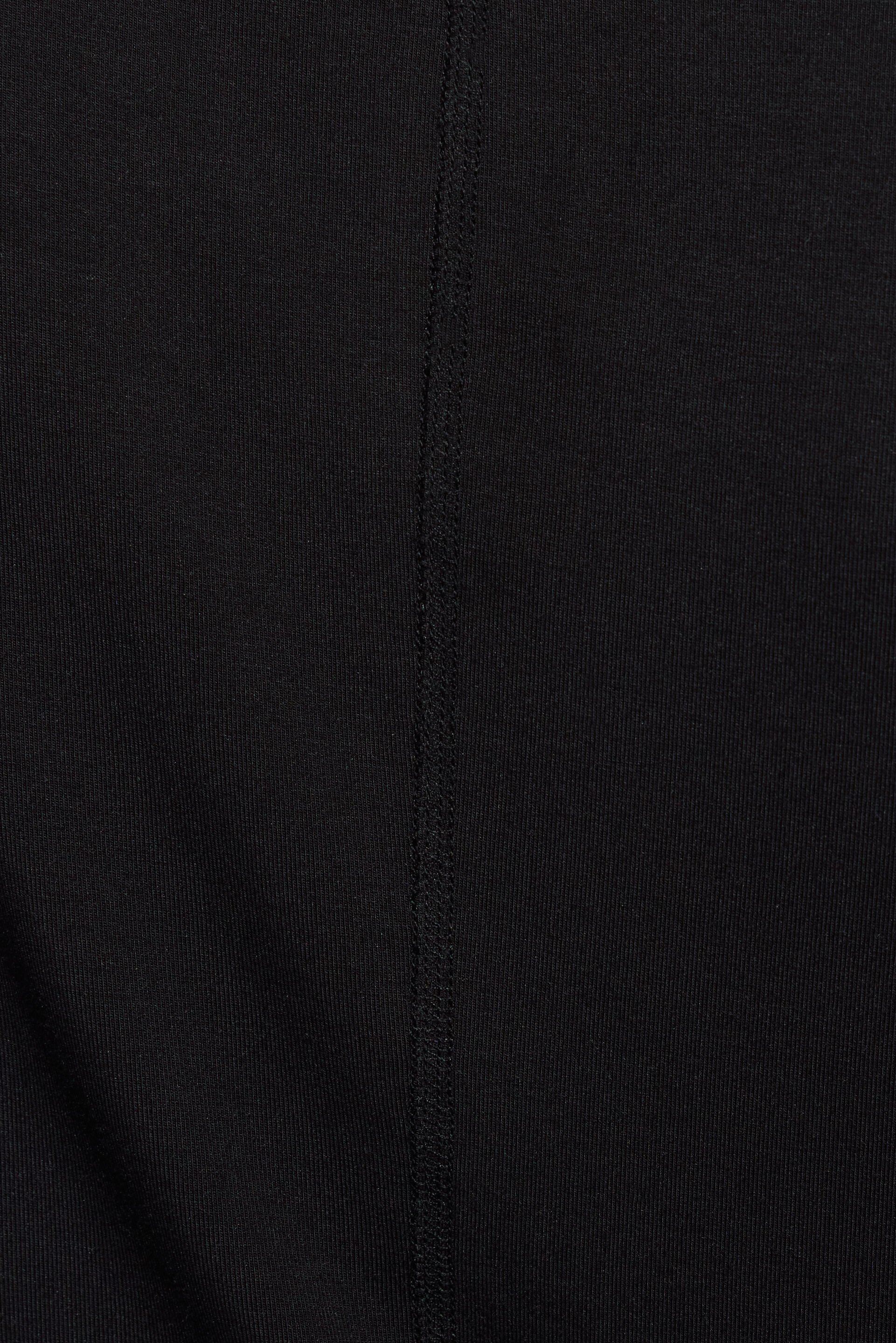 100099907_06V_alt4_1920x2880-4