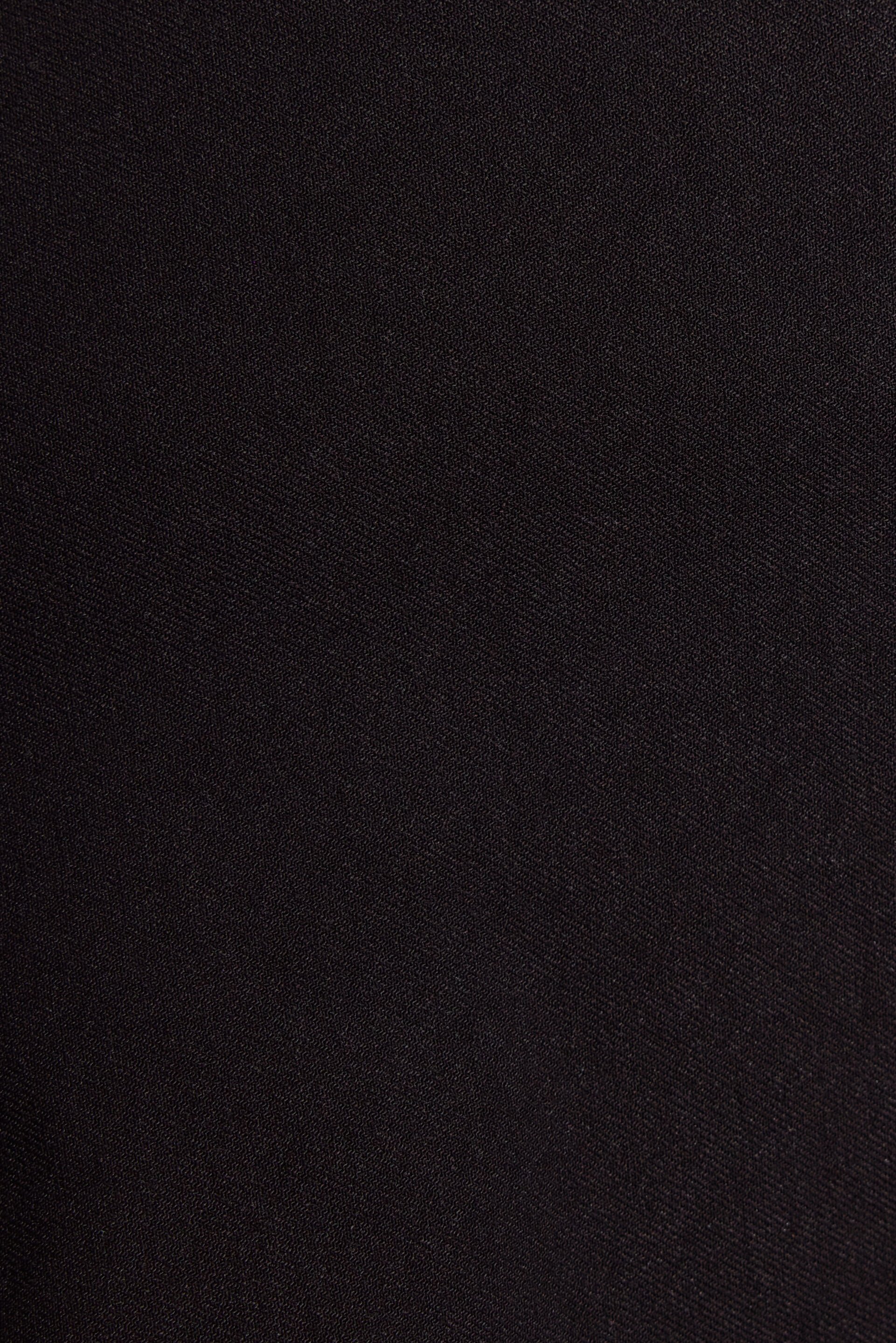 100099912_06V_alt5_1920x2880-7