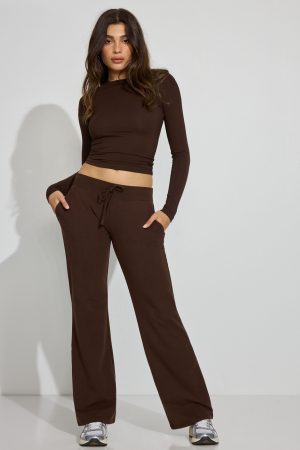 Smooth Long Sleeve Crewneck Top