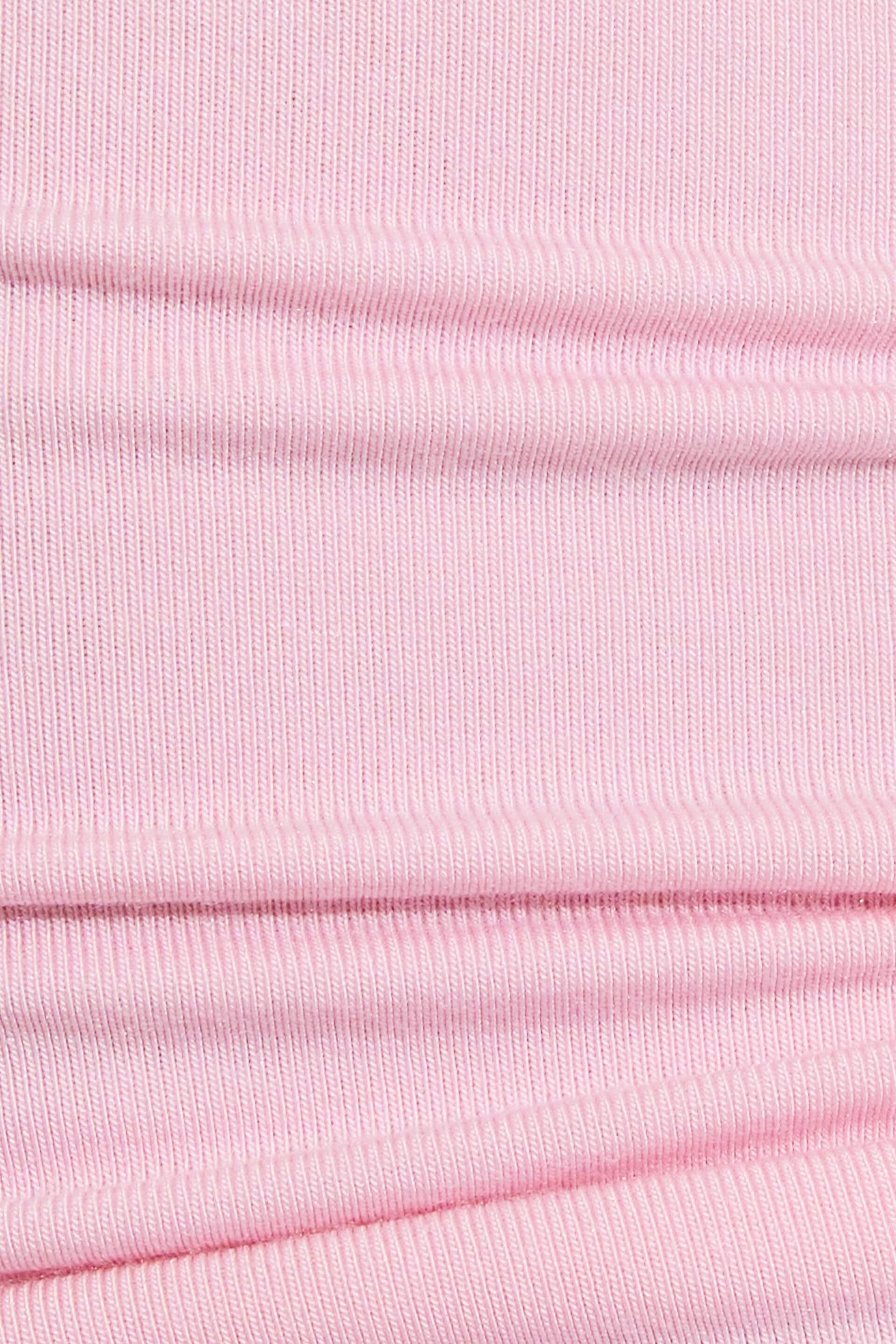 100100895_00P_alt3_1920x2880-4